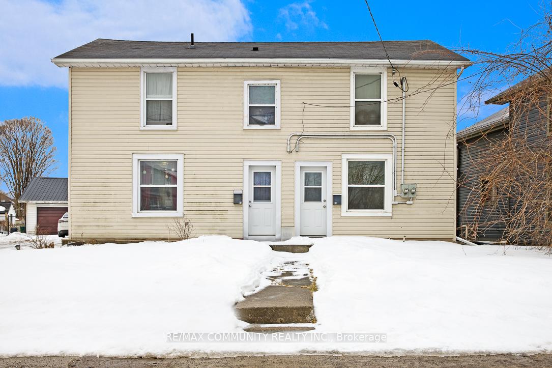 Front of 81-83 Moira Street W