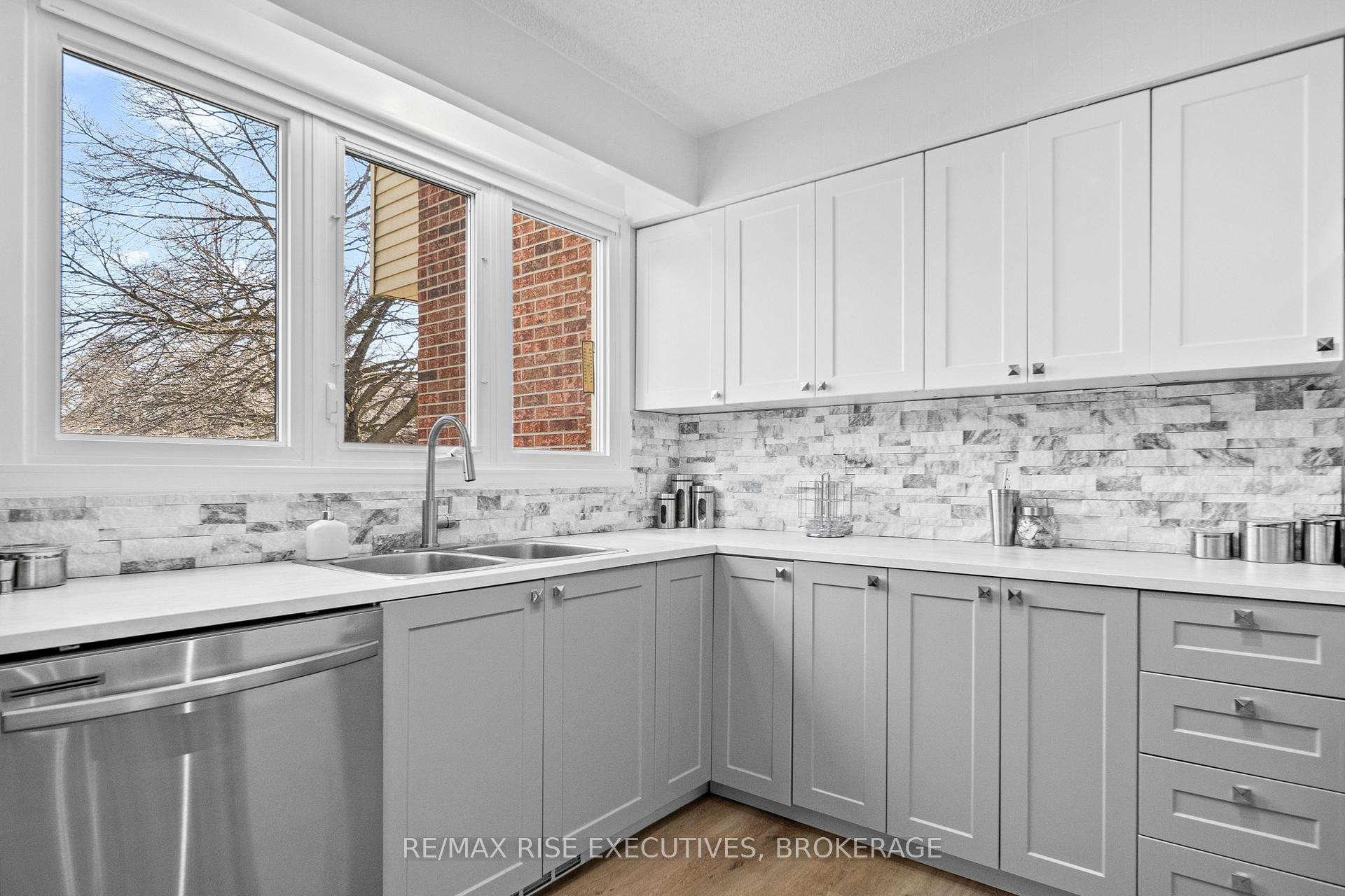 Photo 9 of Unit 71, 115 Wright Crescent, Kingston, Central City East — HOMEH