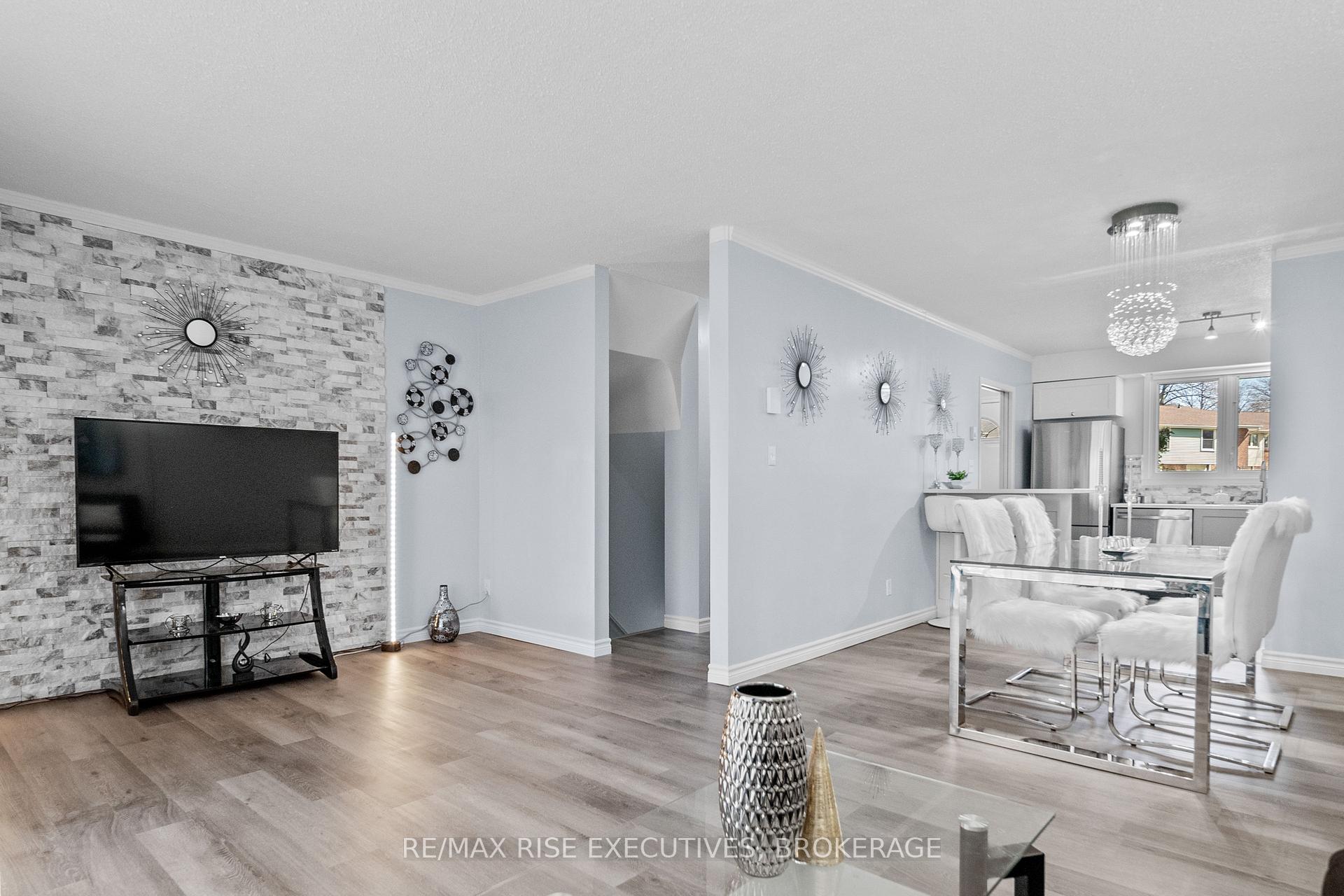 Photo 17 of Unit 71, 115 Wright Crescent, Kingston, Central City East — HOMEH