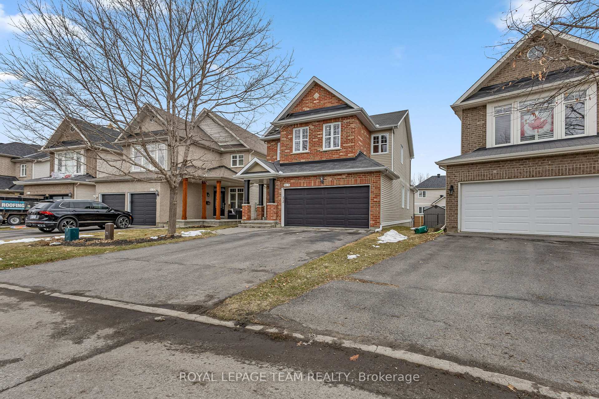 Photo 2 of 817 Feather Moss Way, Ottawa, Riverside South/Gloucester Glen — HOMEH