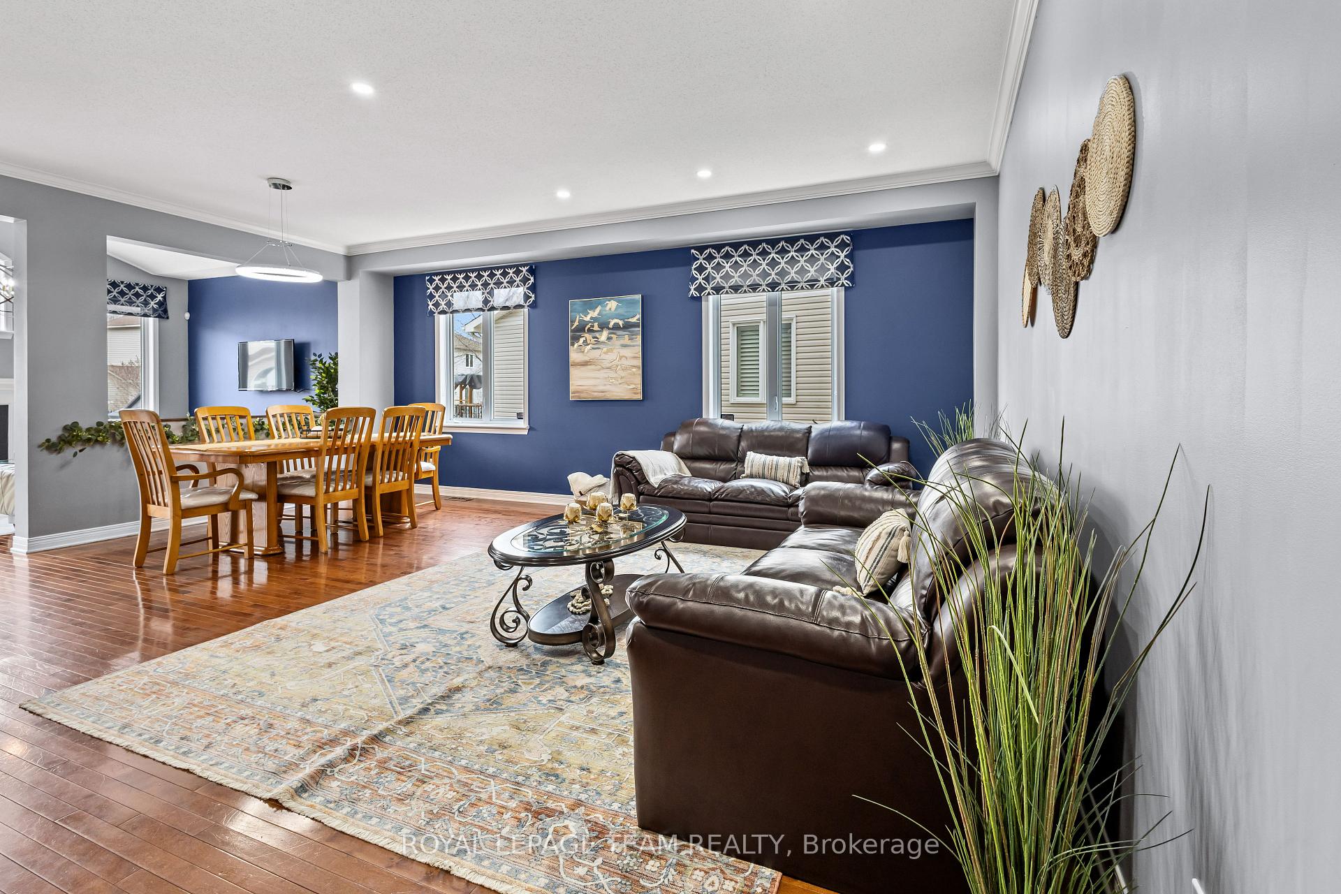Photo 8 of 817 Feather Moss Way, Ottawa, Riverside South/Gloucester Glen — HOMEH