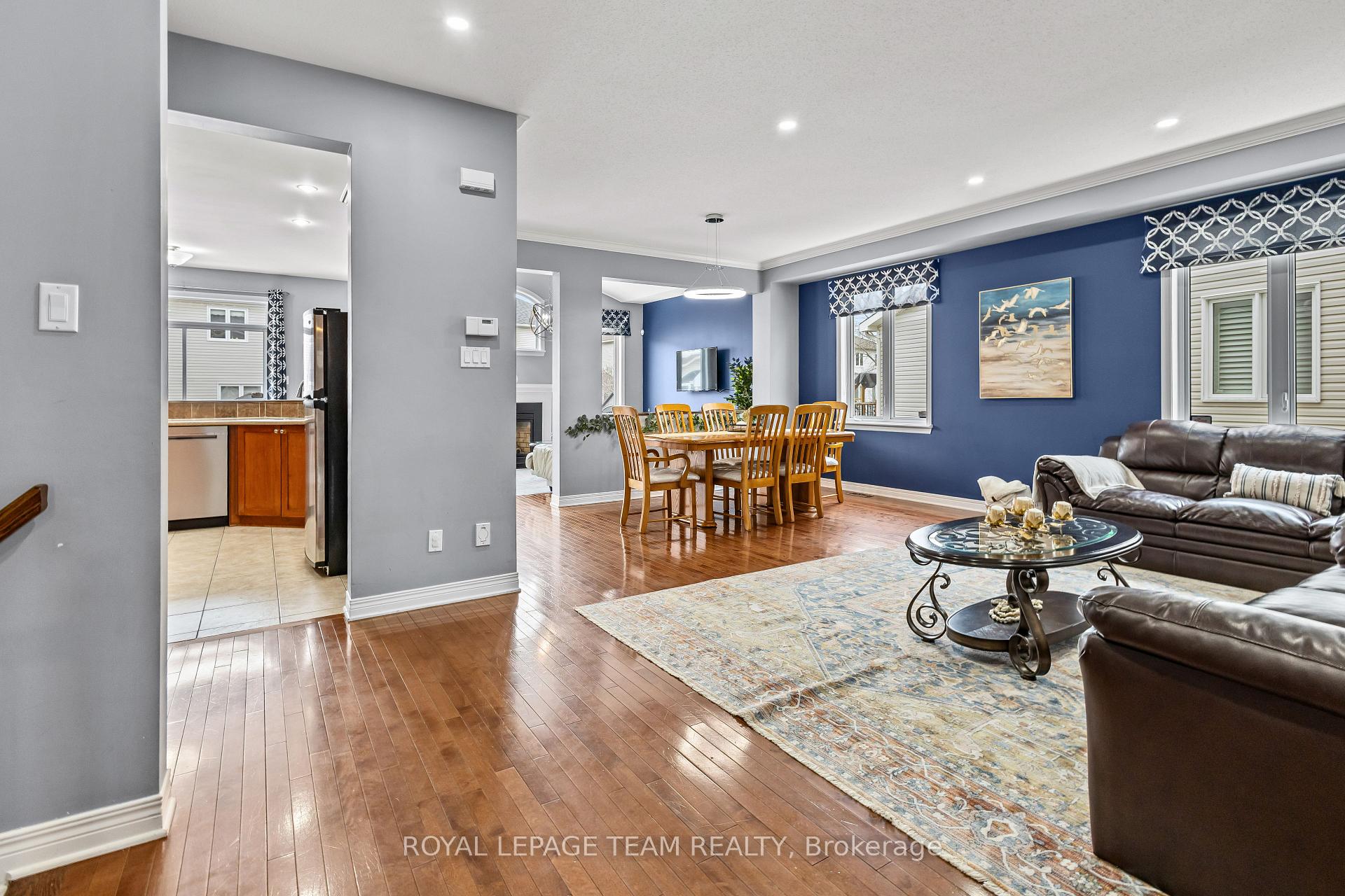 Photo 9 of 817 Feather Moss Way, Ottawa, Riverside South/Gloucester Glen — HOMEH