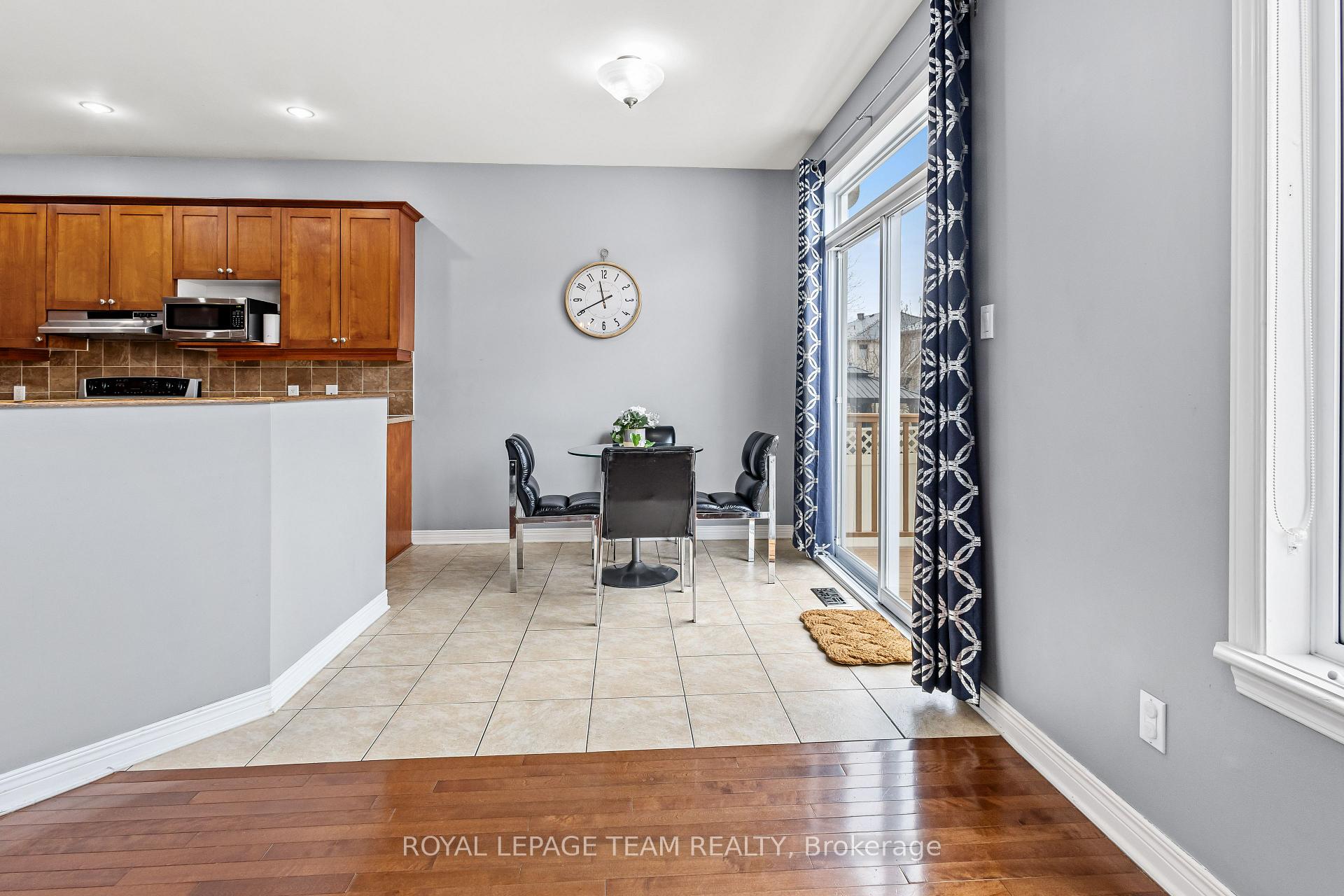 Photo 17 of 817 Feather Moss Way, Ottawa, Riverside South/Gloucester Glen — HOMEH