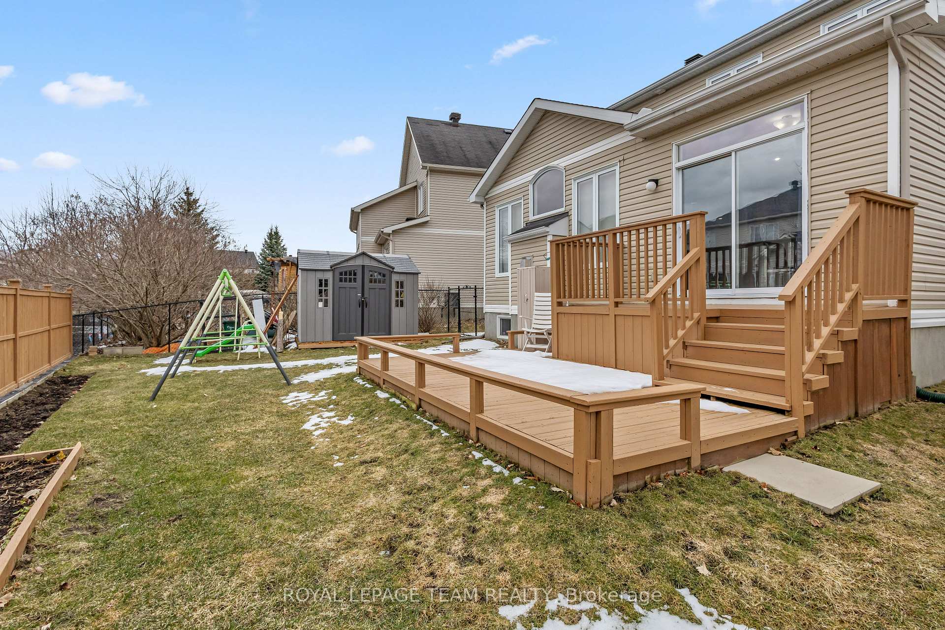 Photo 37 of 817 Feather Moss Way, Ottawa, Riverside South/Gloucester Glen — HOMEH