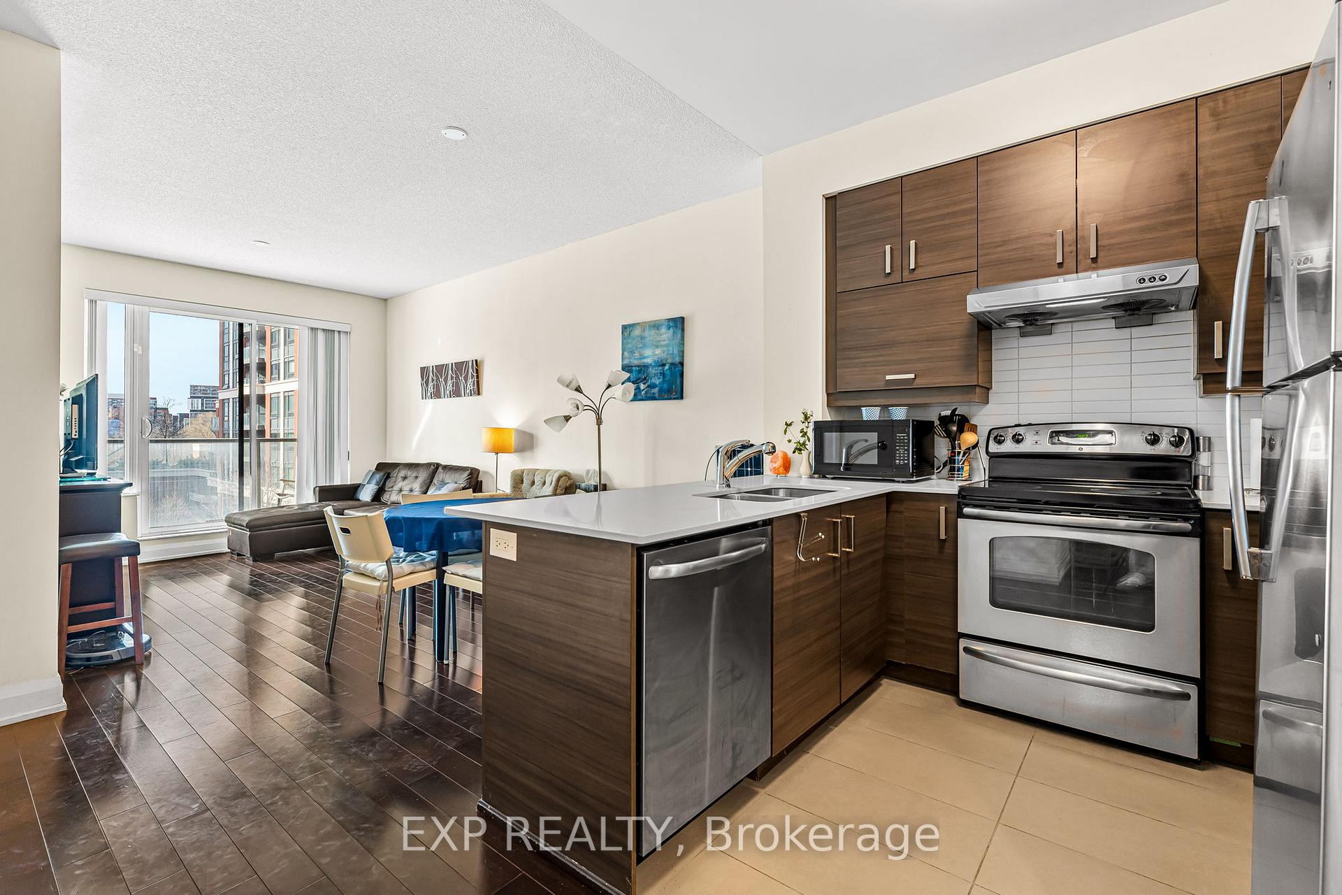 Photo 8 of Unit 503, 8228 Birchmount Road, Markham, Unionville — HOMEH