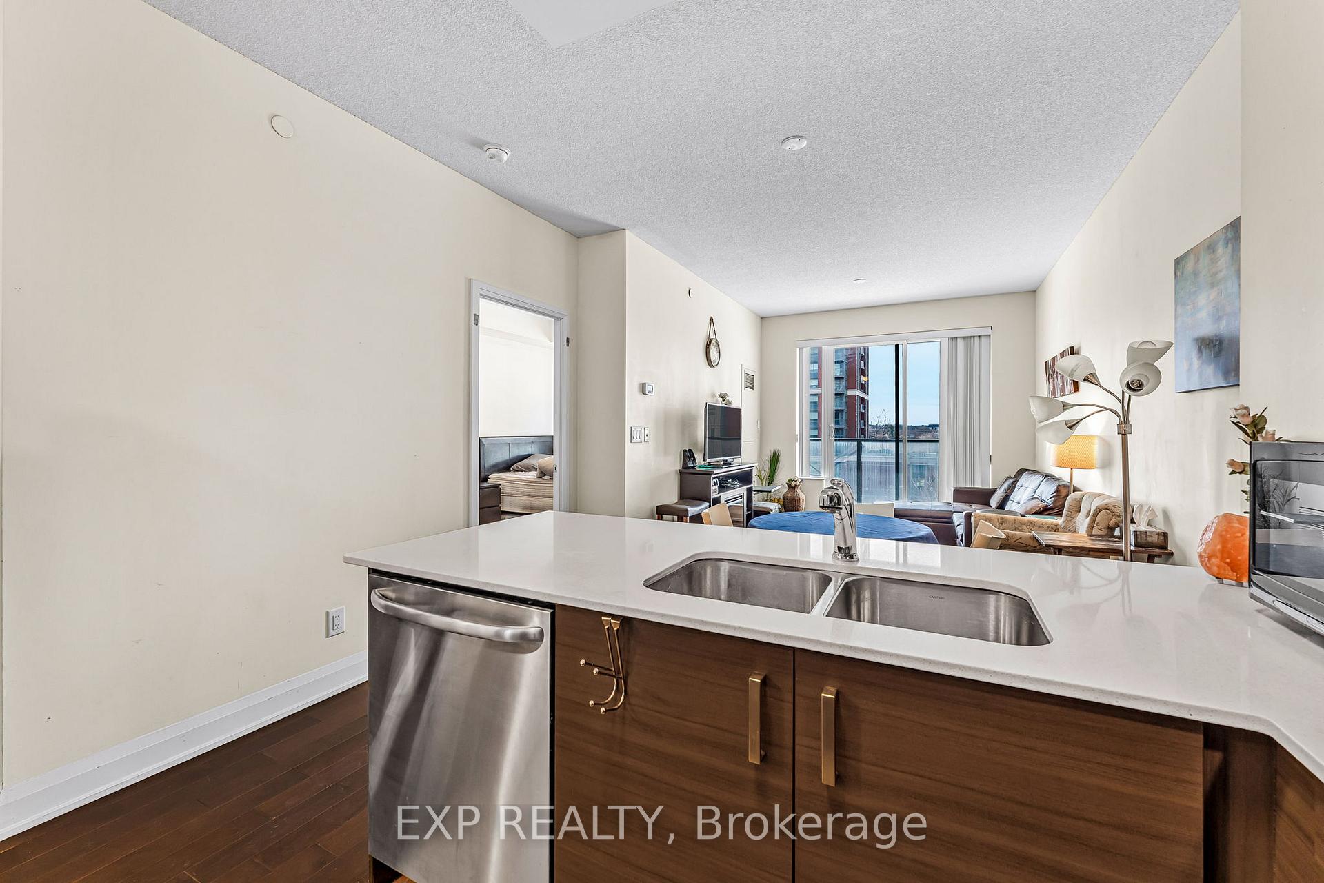 Photo 10 of Unit 503, 8228 Birchmount Road, Markham, Unionville — HOMEH