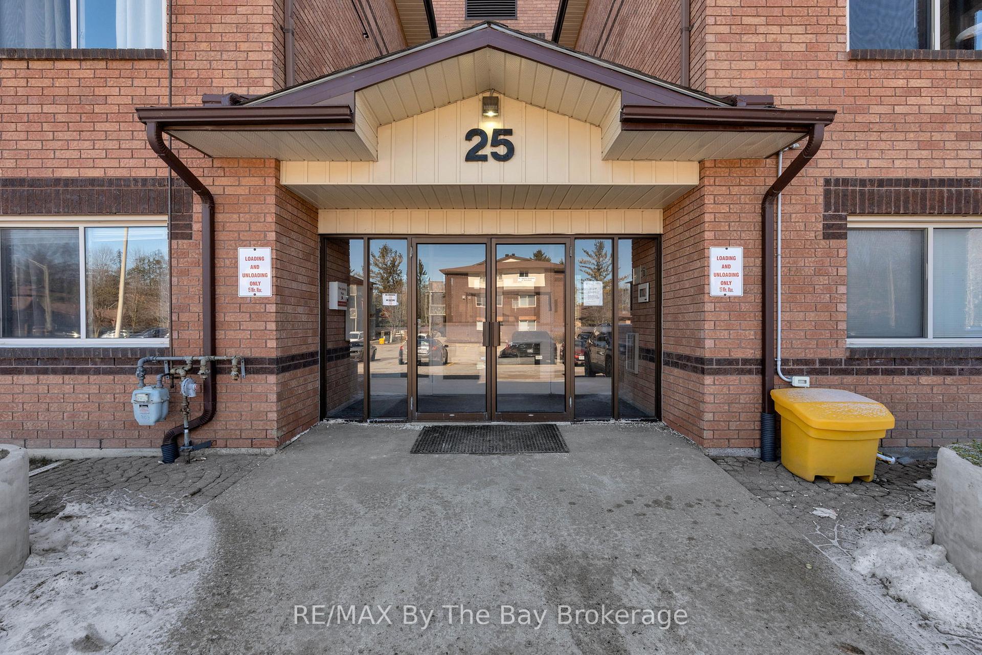 Photo 2 of Unit 307, 25 Meadow Lane, Barrie, Ardagh — HOMEH