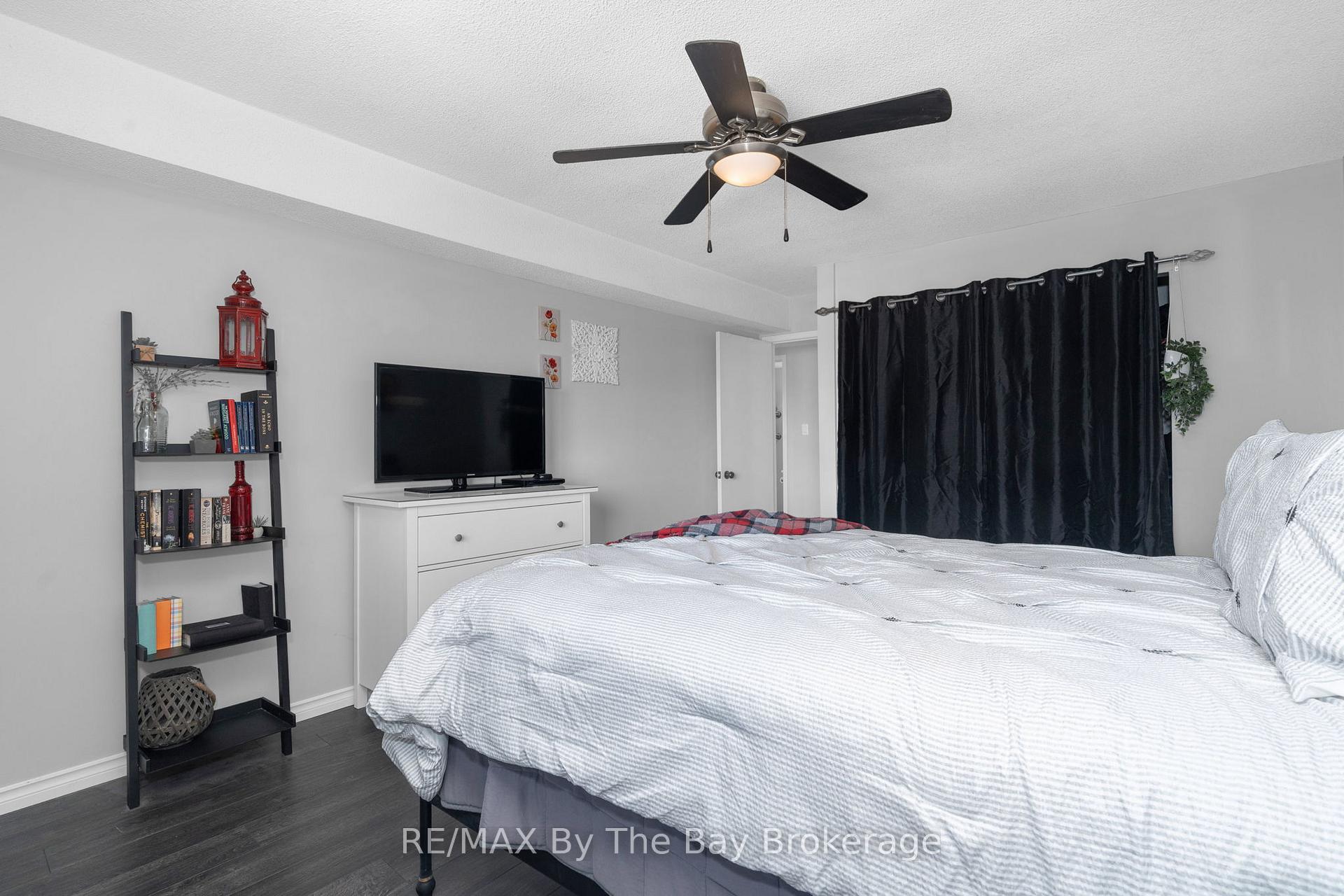 Photo 14 of Unit 307, 25 Meadow Lane, Barrie, Ardagh — HOMEH