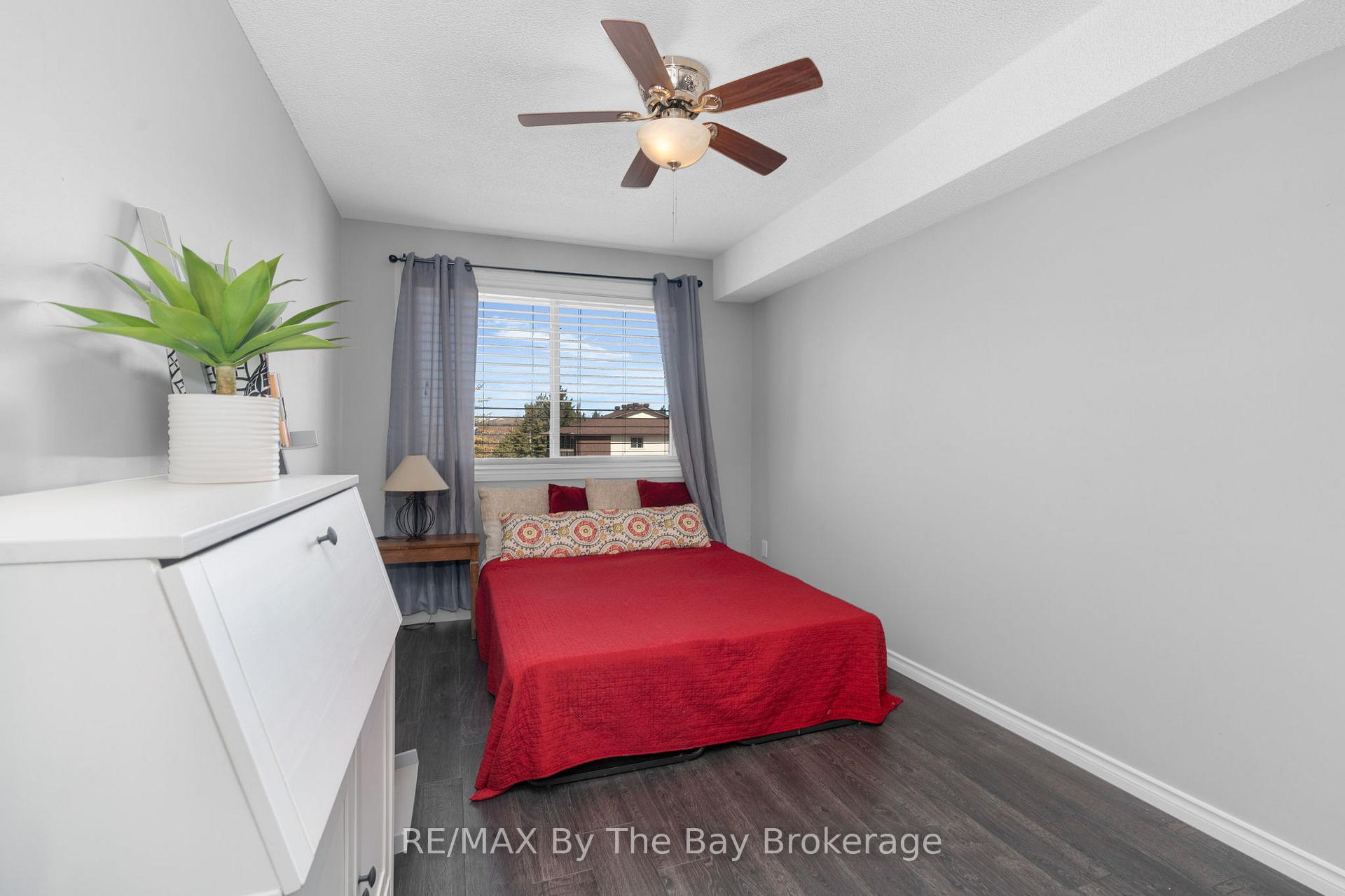 Photo 17 of Unit 307, 25 Meadow Lane, Barrie, Ardagh — HOMEH
