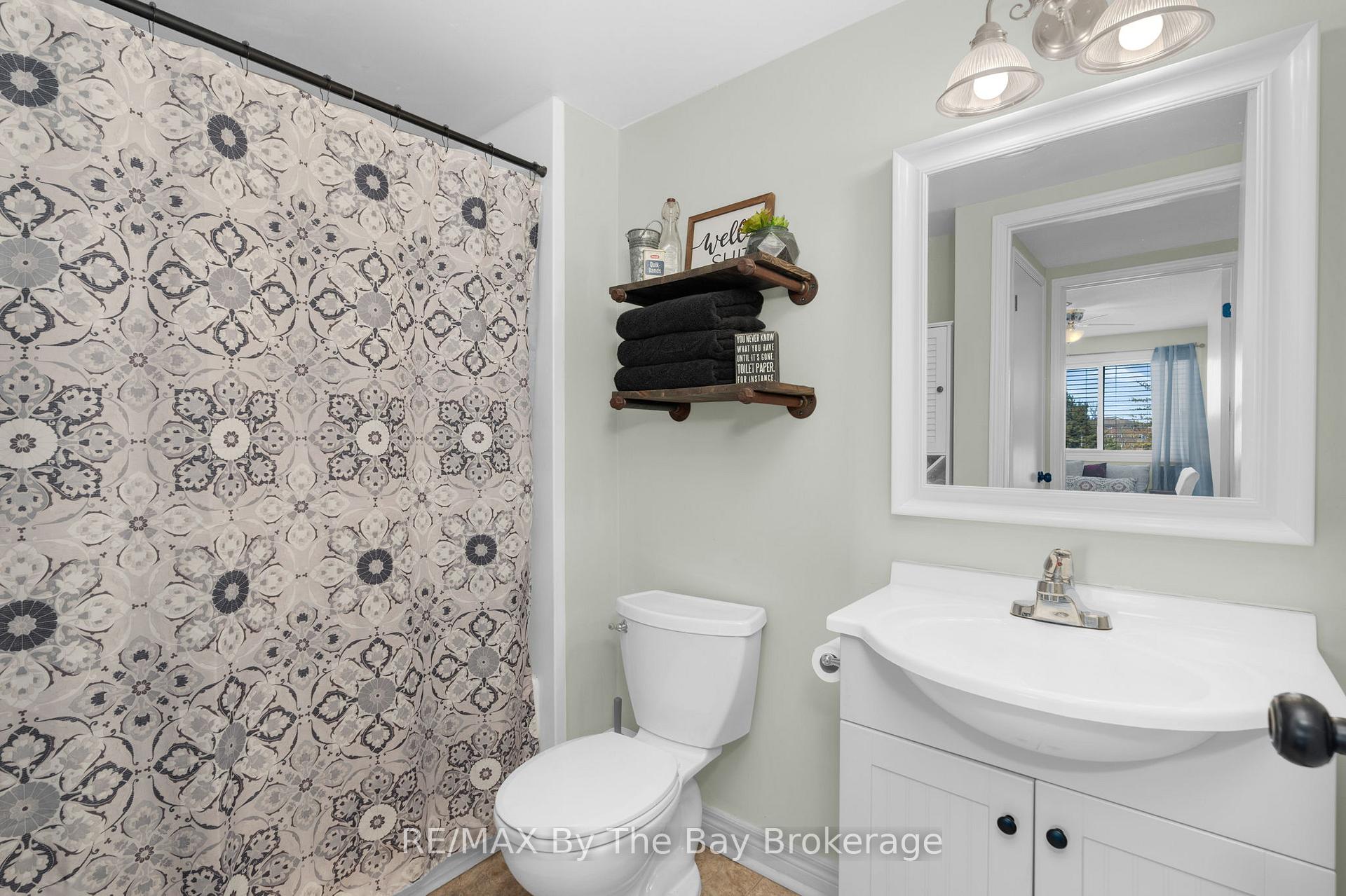 Photo 18 of Unit 307, 25 Meadow Lane, Barrie, Ardagh — HOMEH