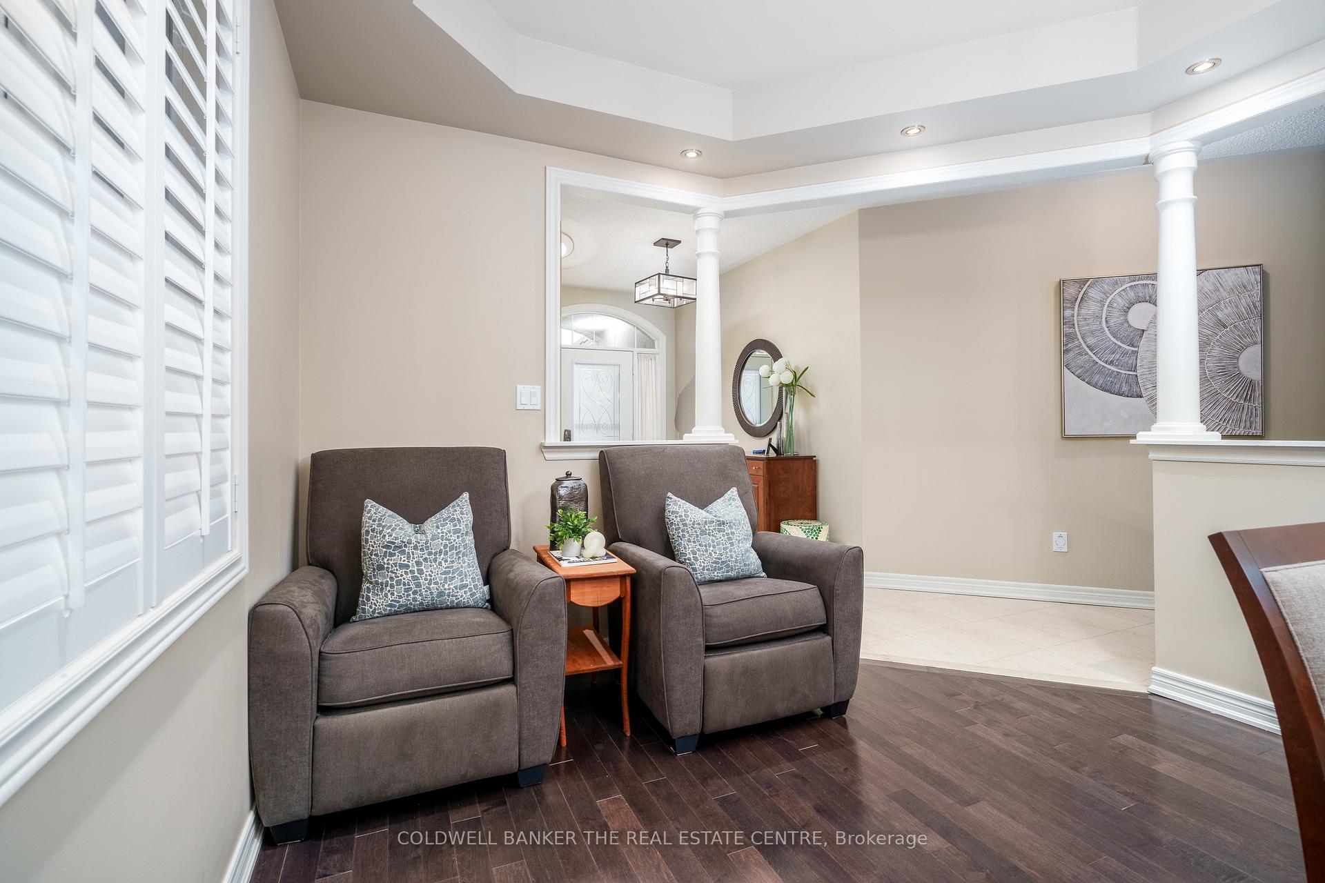 Photo 12 of 18 Tonner Crescent, Aurora, Bayview Northeast — HOMEH