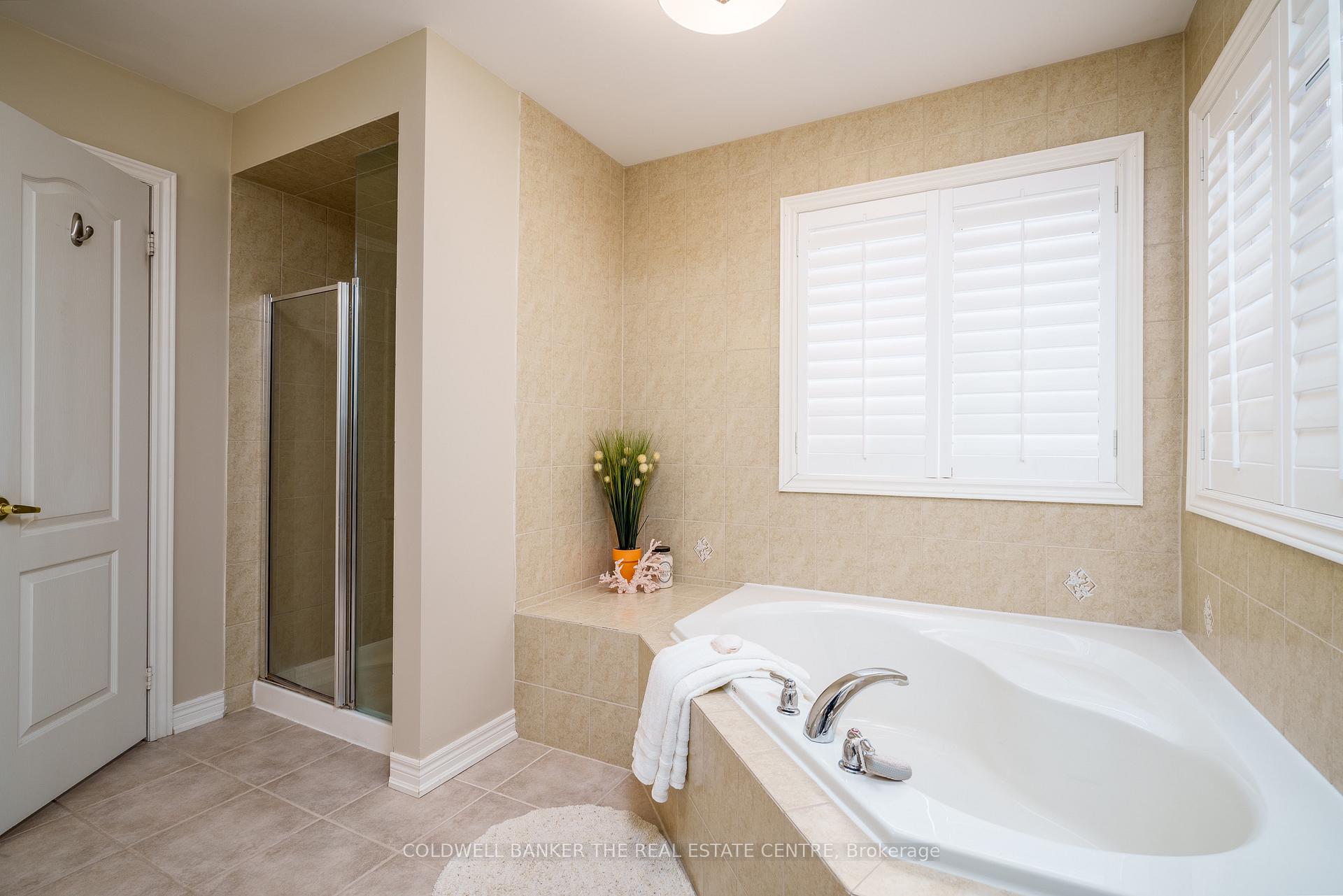 Photo 18 of 18 Tonner Crescent, Aurora, Bayview Northeast — HOMEH