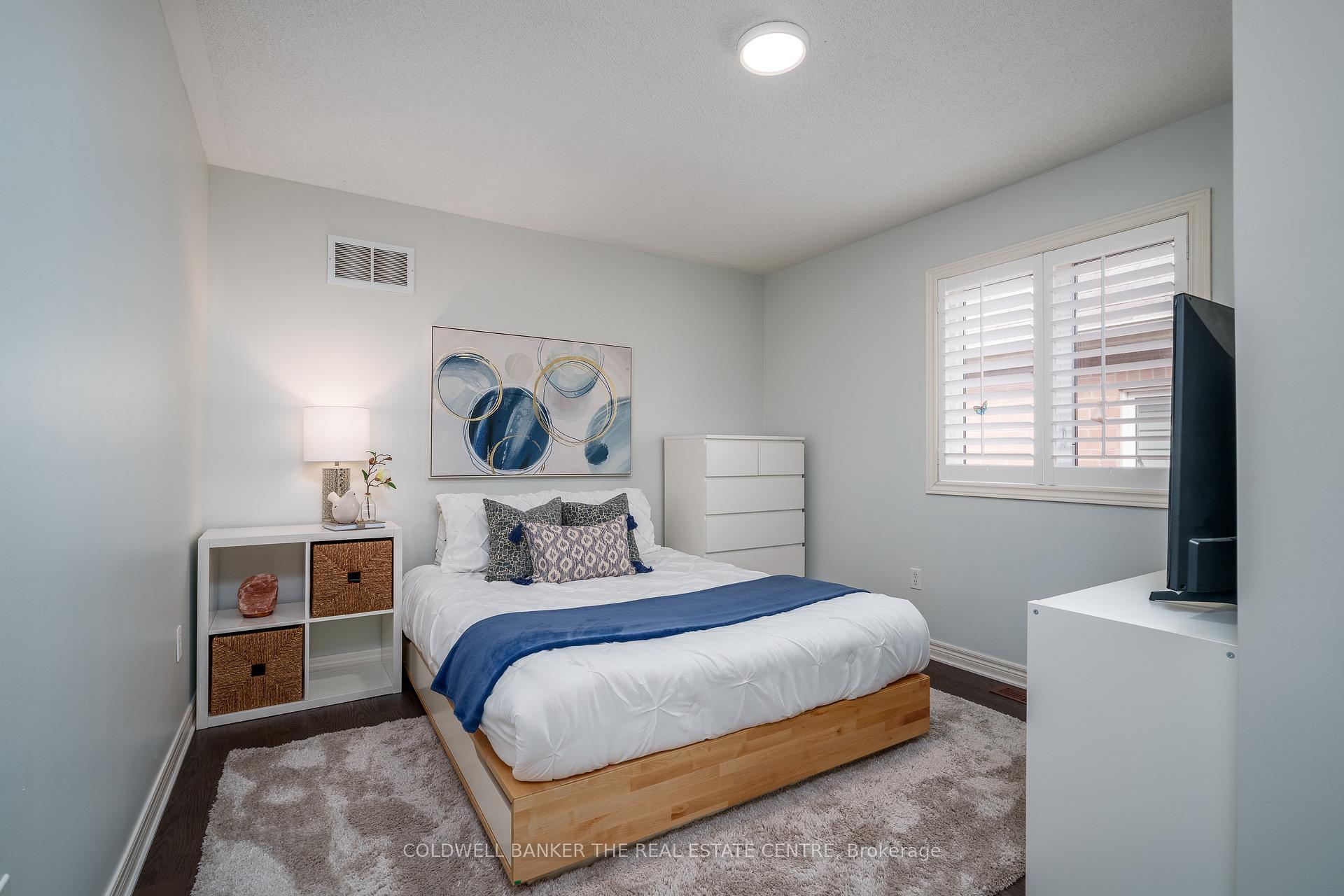 Photo 21 of 18 Tonner Crescent, Aurora, Bayview Northeast — HOMEH