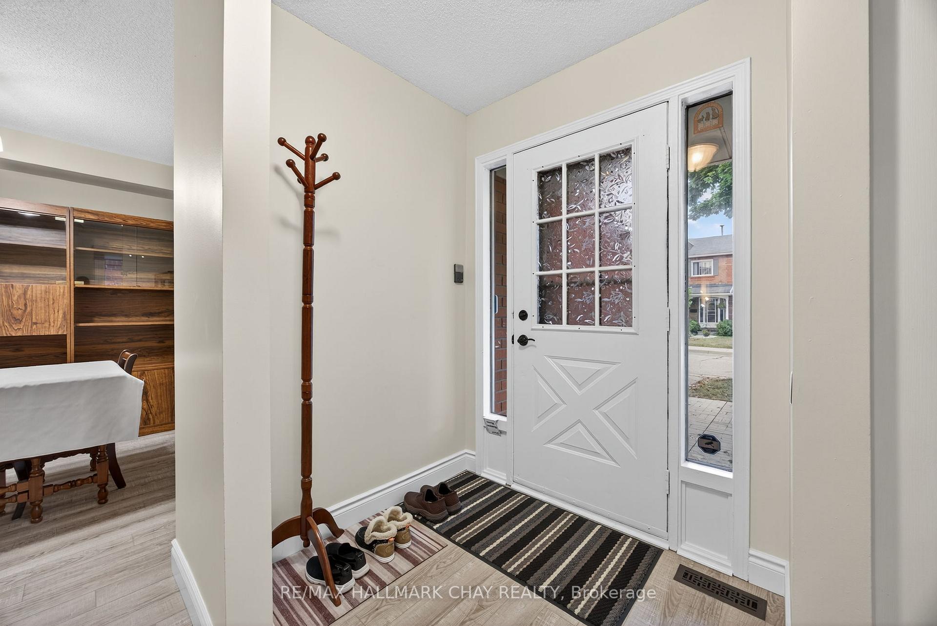 Photo 6 of Unit 22, 165 Kozlov Street, Barrie, West Bayfield — HOMEH