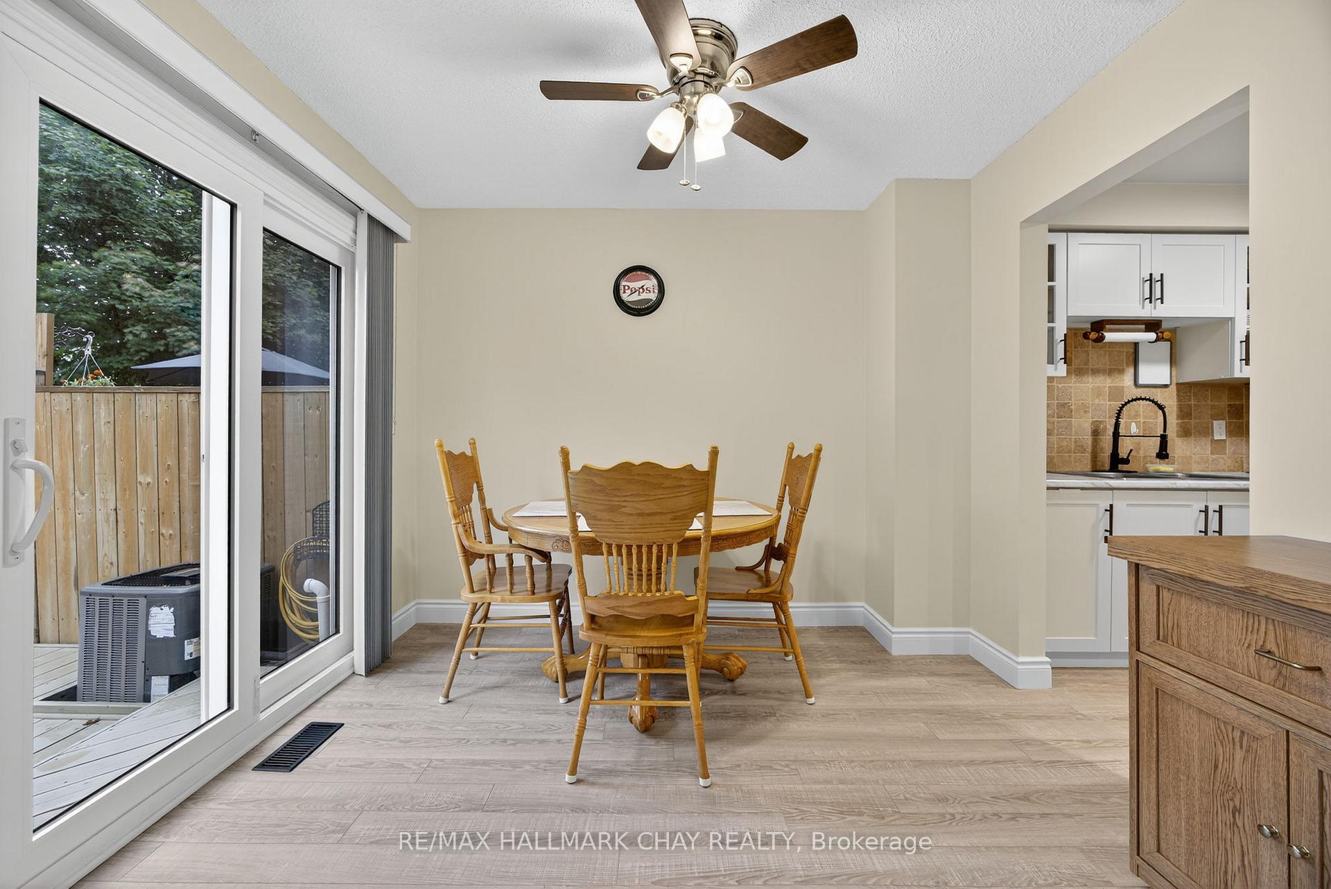 Photo 11 of Unit 22, 165 Kozlov Street, Barrie, West Bayfield — HOMEH