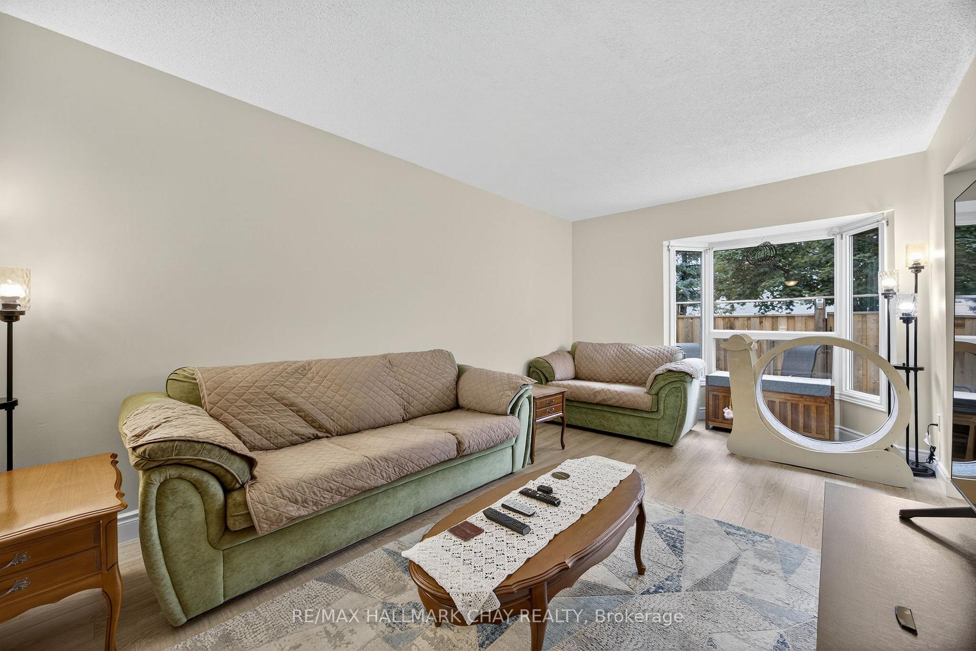Photo 15 of Unit 22, 165 Kozlov Street, Barrie, West Bayfield — HOMEH