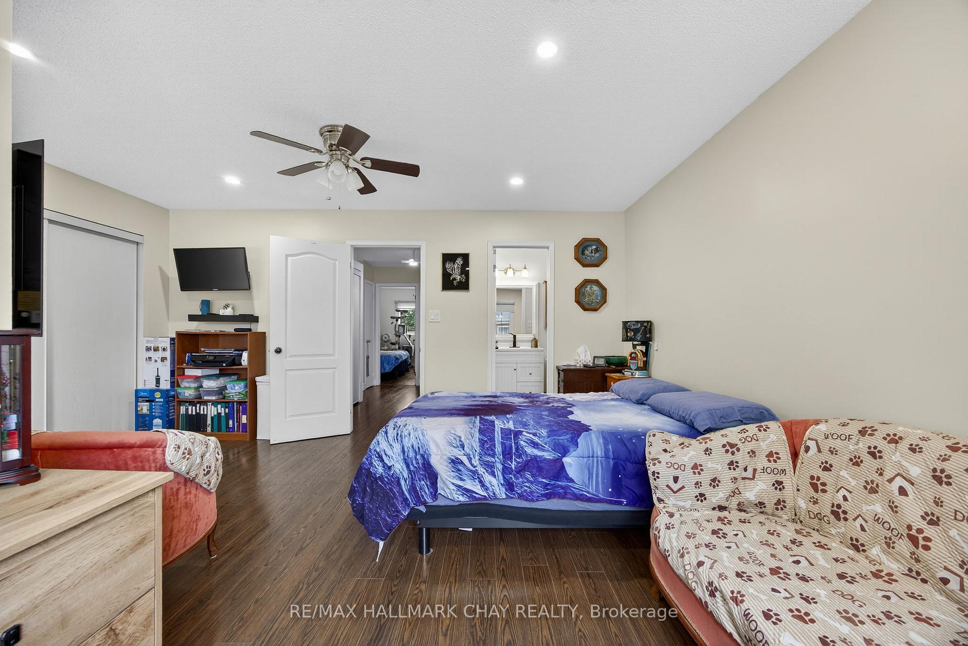 Photo 21 of Unit 22, 165 Kozlov Street, Barrie, West Bayfield — HOMEH