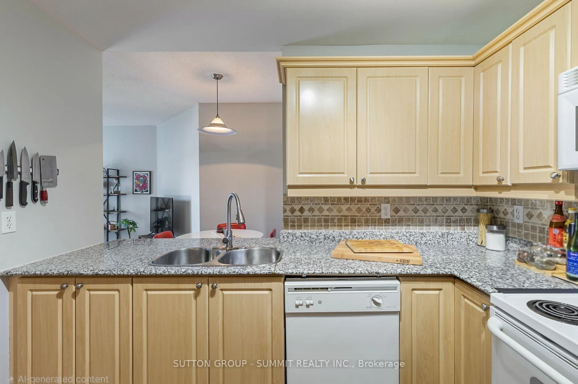 Photo 8 of Unit 411, 135 James Street S, Hamilton, Corktown — HOMEH