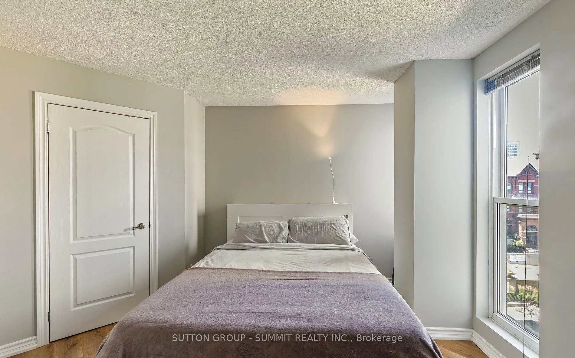 Photo 10 of Unit 411, 135 James Street S, Hamilton, Corktown — HOMEH