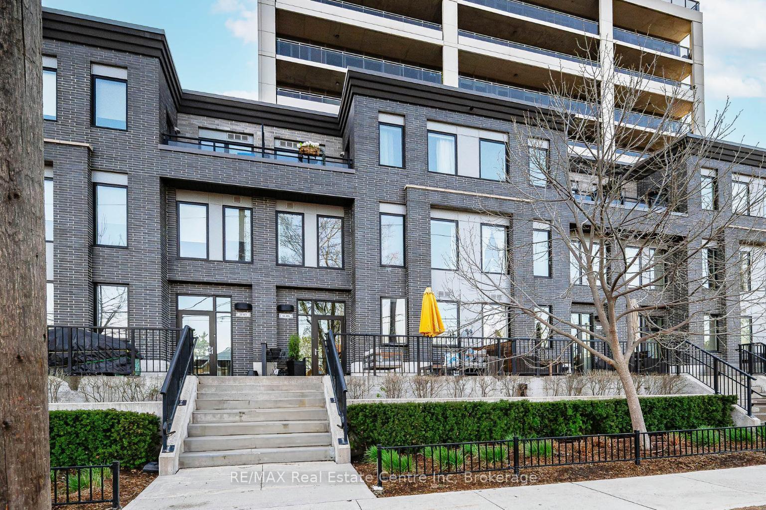 Front of Unit AT6, 53 Arthur Street S