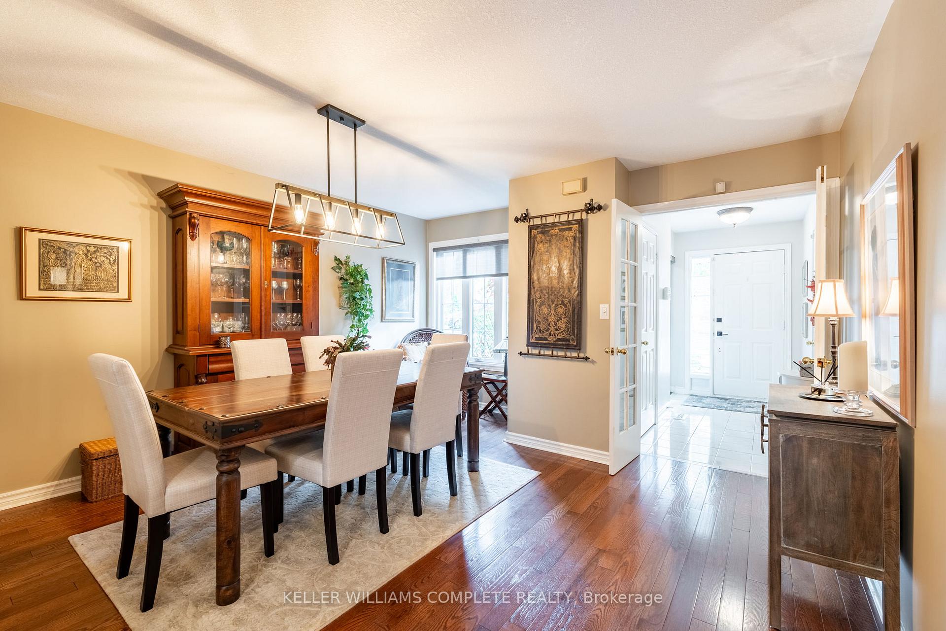 Photo 5 of Unit 4, 286 Hamilton Drive, Hamilton, Ancaster — HOMEH