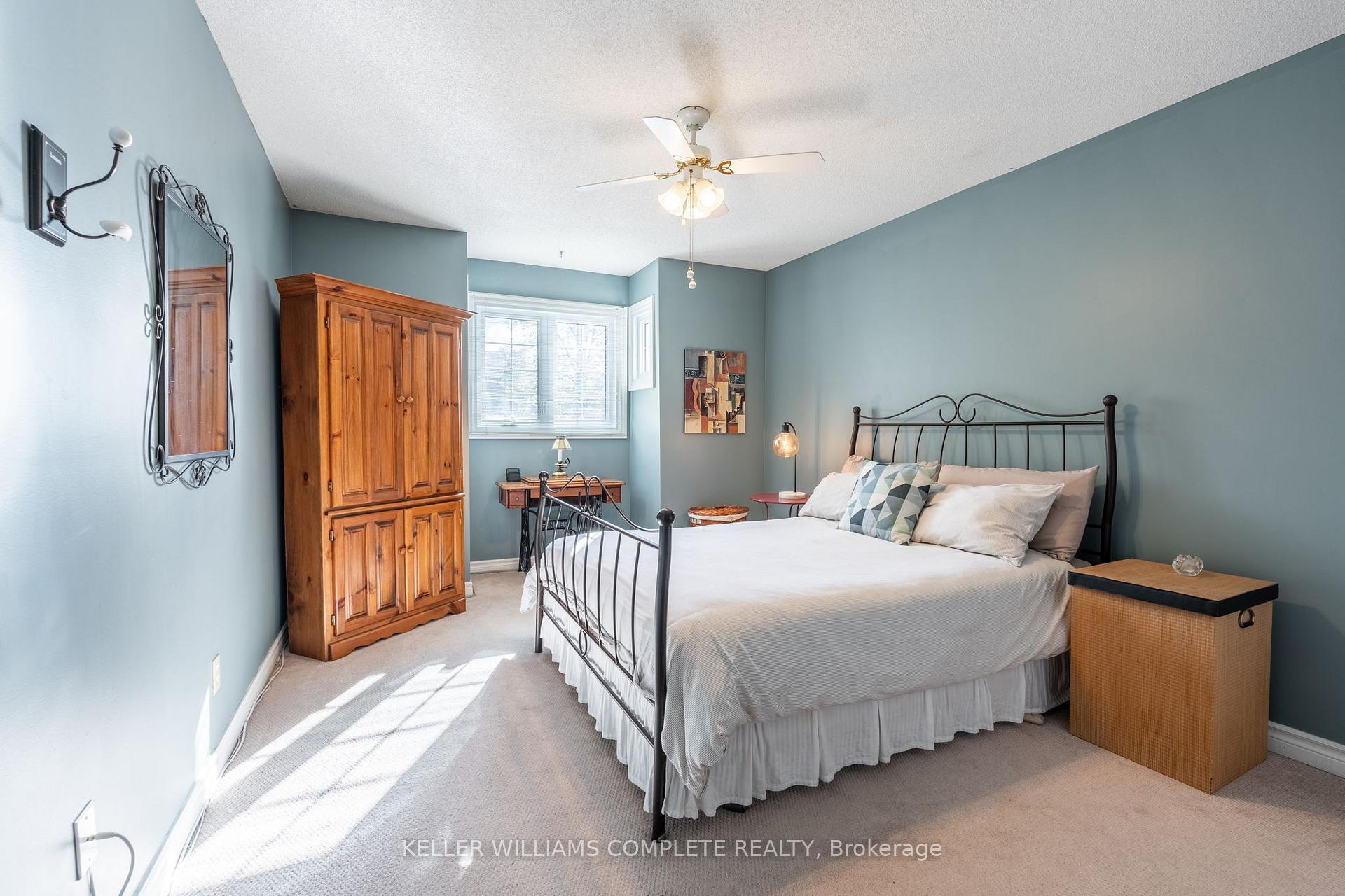 Photo 19 of Unit 4, 286 Hamilton Drive, Hamilton, Ancaster — HOMEH