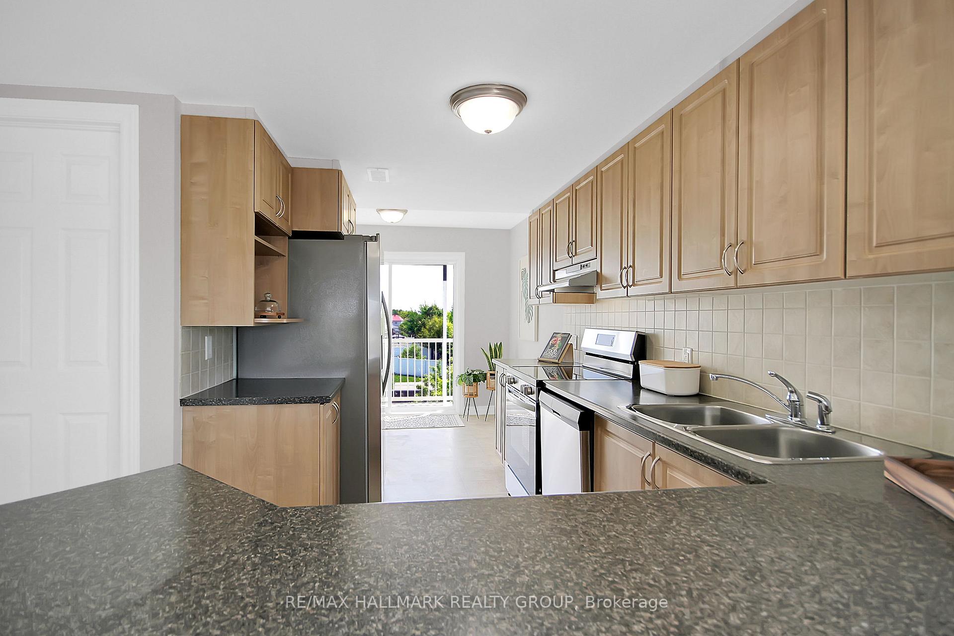 Photo 17 of Unit 60, 674B Chapman Mills Drive, Ottawa, Barrhaven - Strandherd — HOMEH