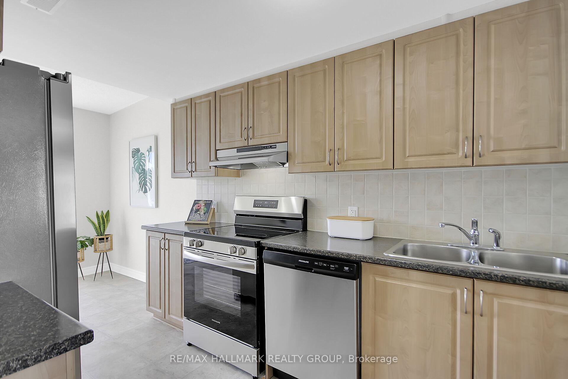 Photo 18 of Unit 60, 674B Chapman Mills Drive, Ottawa, Barrhaven - Strandherd — HOMEH