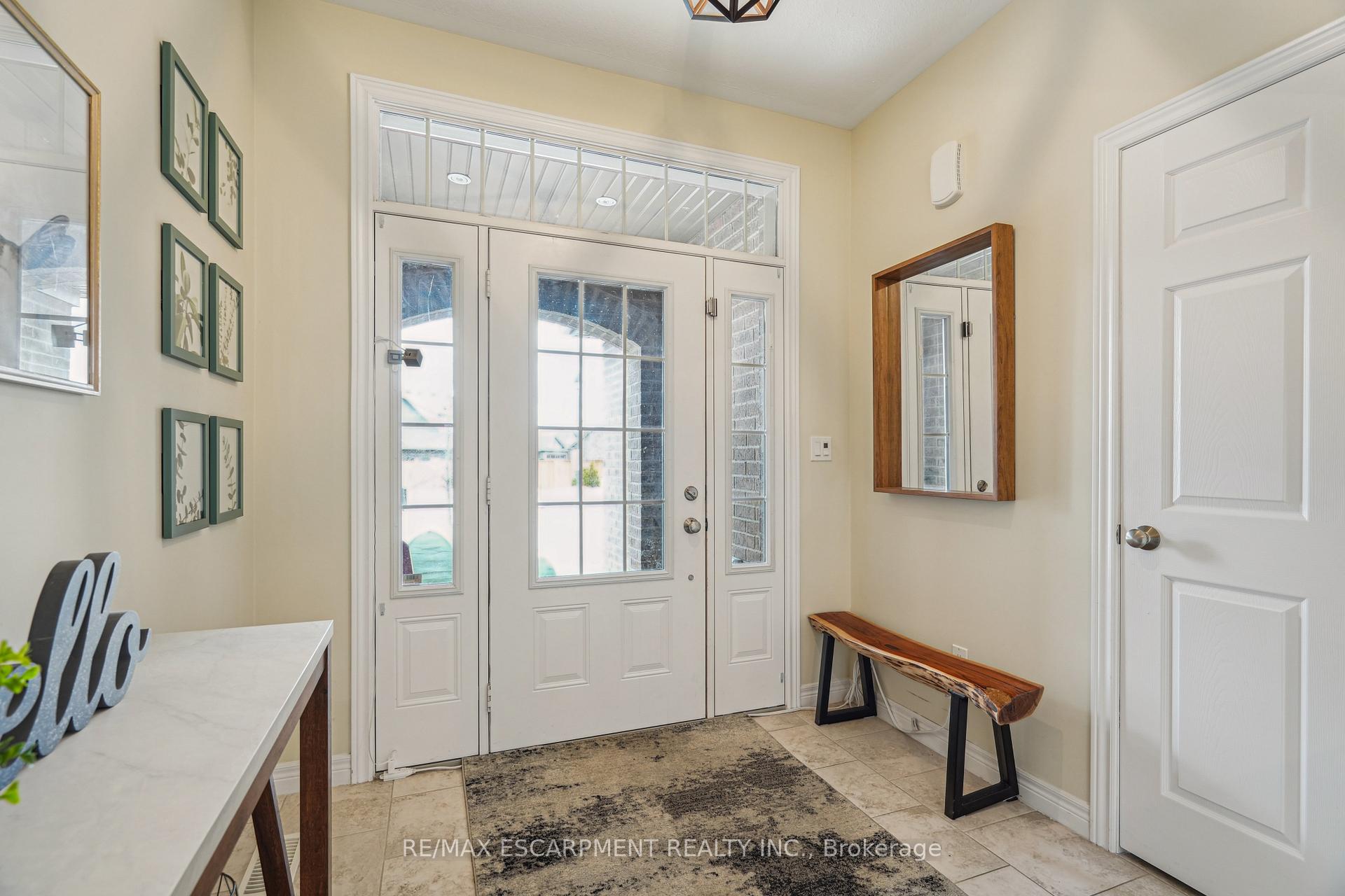 Photo 8 of 41 Hickory Drive, Guelph/Eramosa, Rockwood — HOMEH