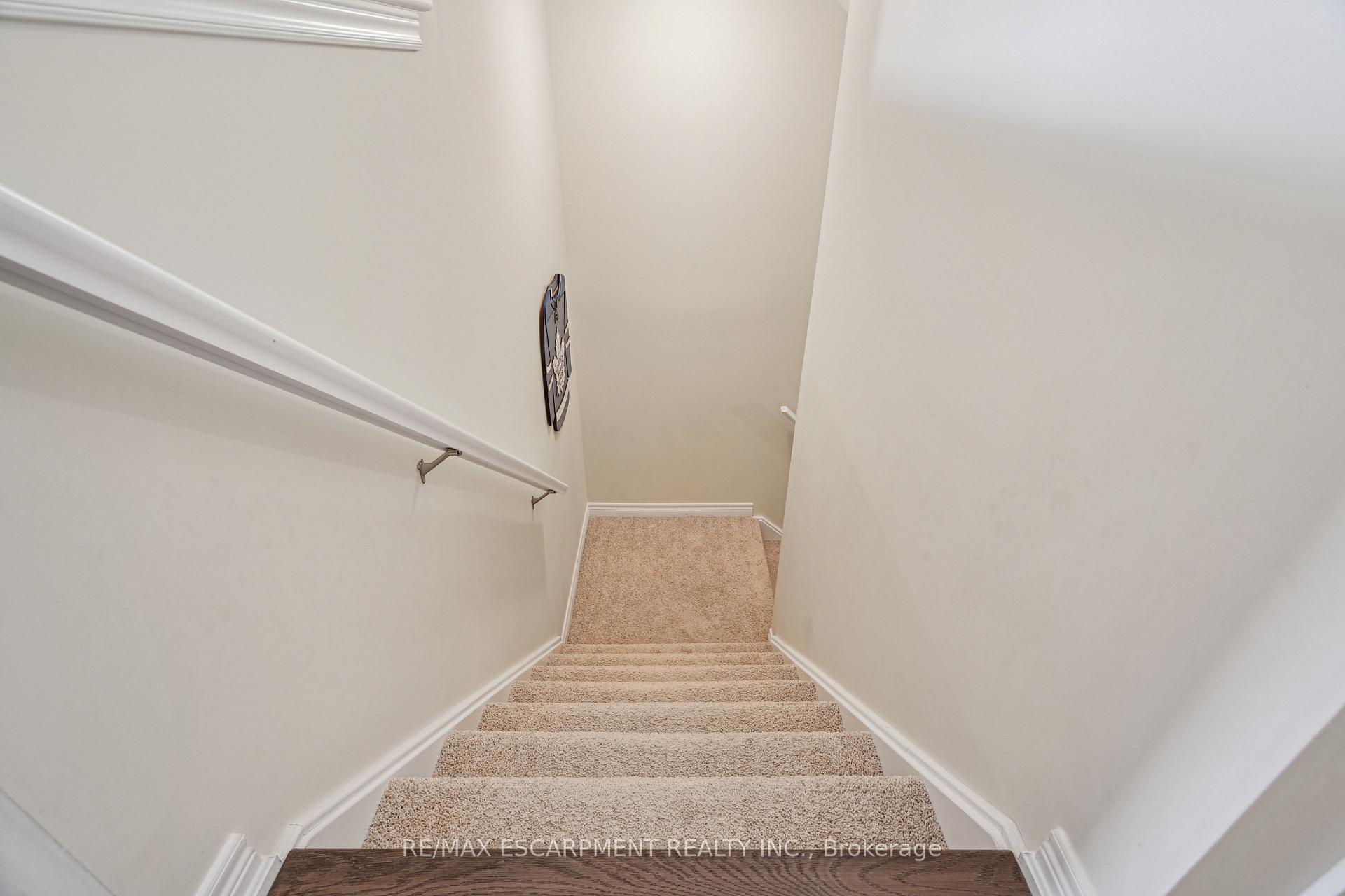 Photo 36 of 41 Hickory Drive, Guelph/Eramosa, Rockwood — HOMEH