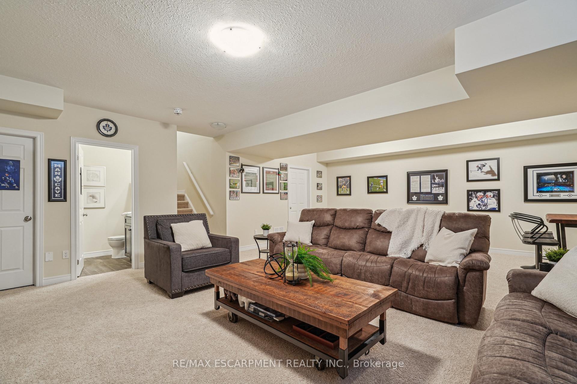 Photo 38 of 41 Hickory Drive, Guelph/Eramosa, Rockwood — HOMEH