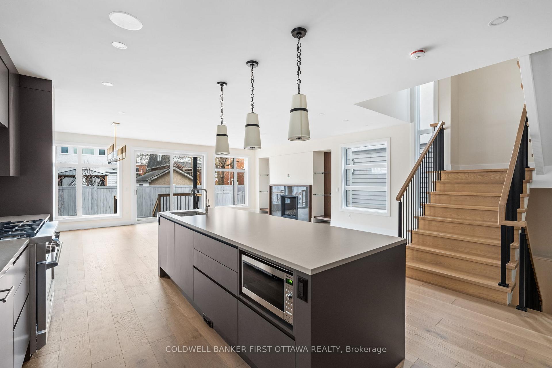 Photo 11 of 507 Edison Avenue, Ottawa, McKellar/Highland — HOMEH
