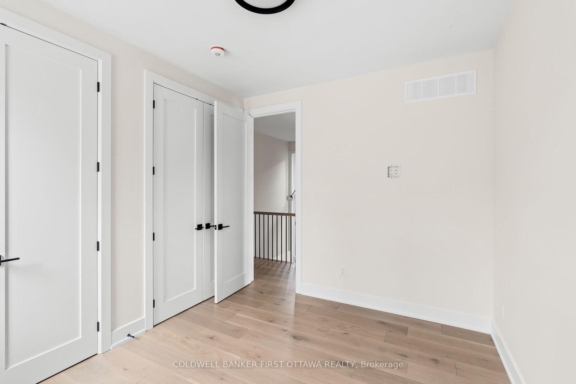 Photo 24 of 507 Edison Avenue, Ottawa, McKellar/Highland — HOMEH