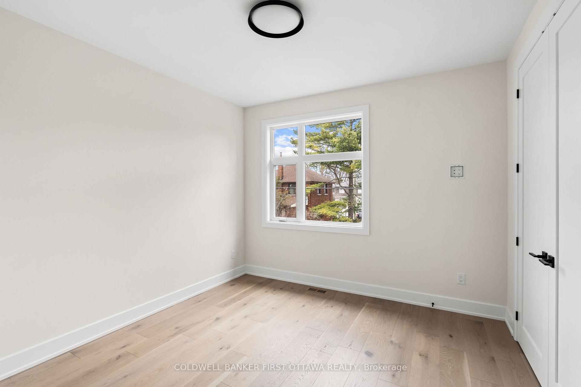 Photo 26 of 507 Edison Avenue, Ottawa, McKellar/Highland — HOMEH
