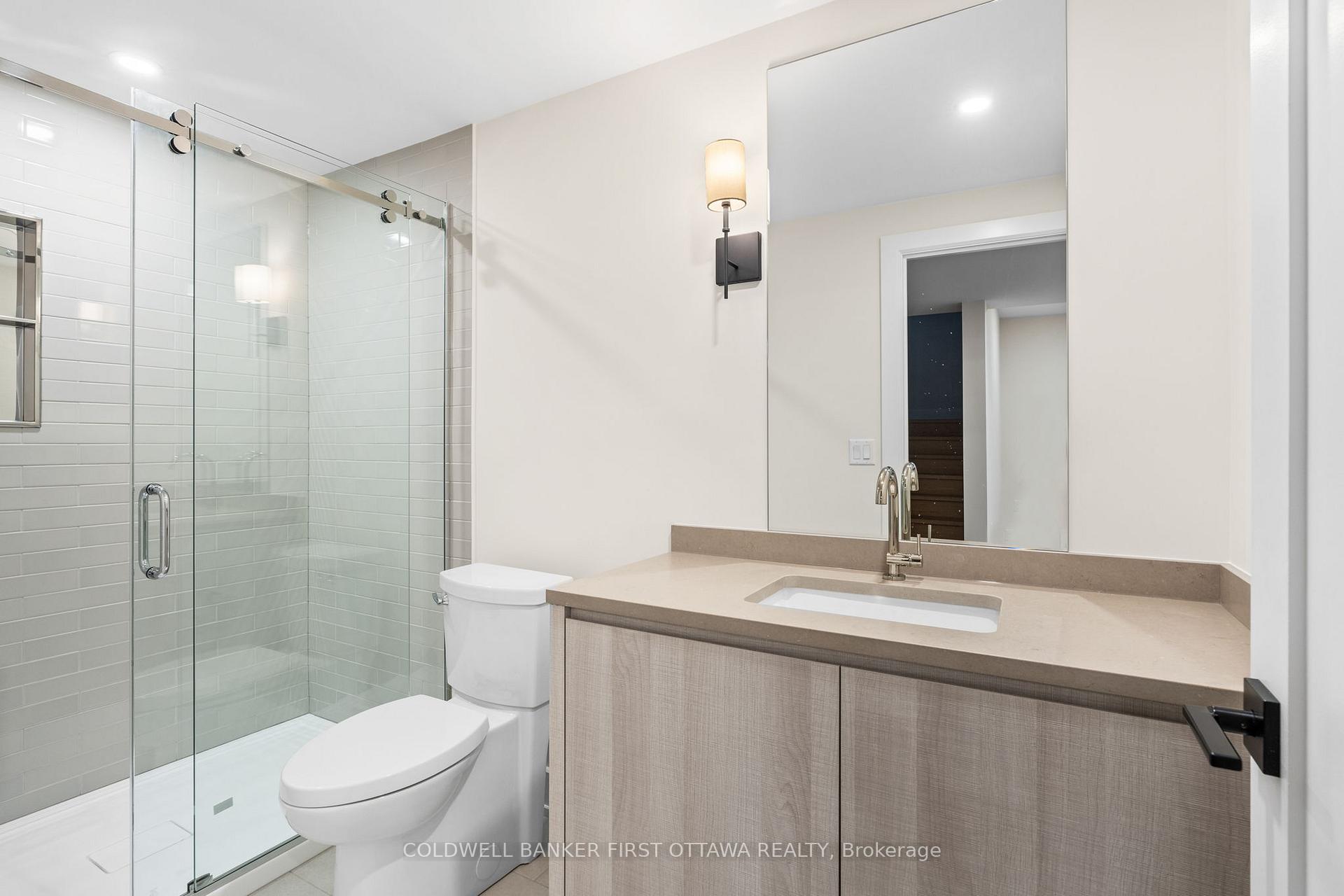 Photo 31 of 507 Edison Avenue, Ottawa, McKellar/Highland — HOMEH