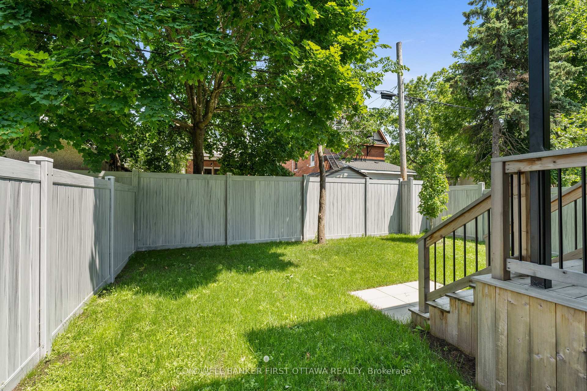Photo 32 of 507 Edison Avenue, Ottawa, McKellar/Highland — HOMEH