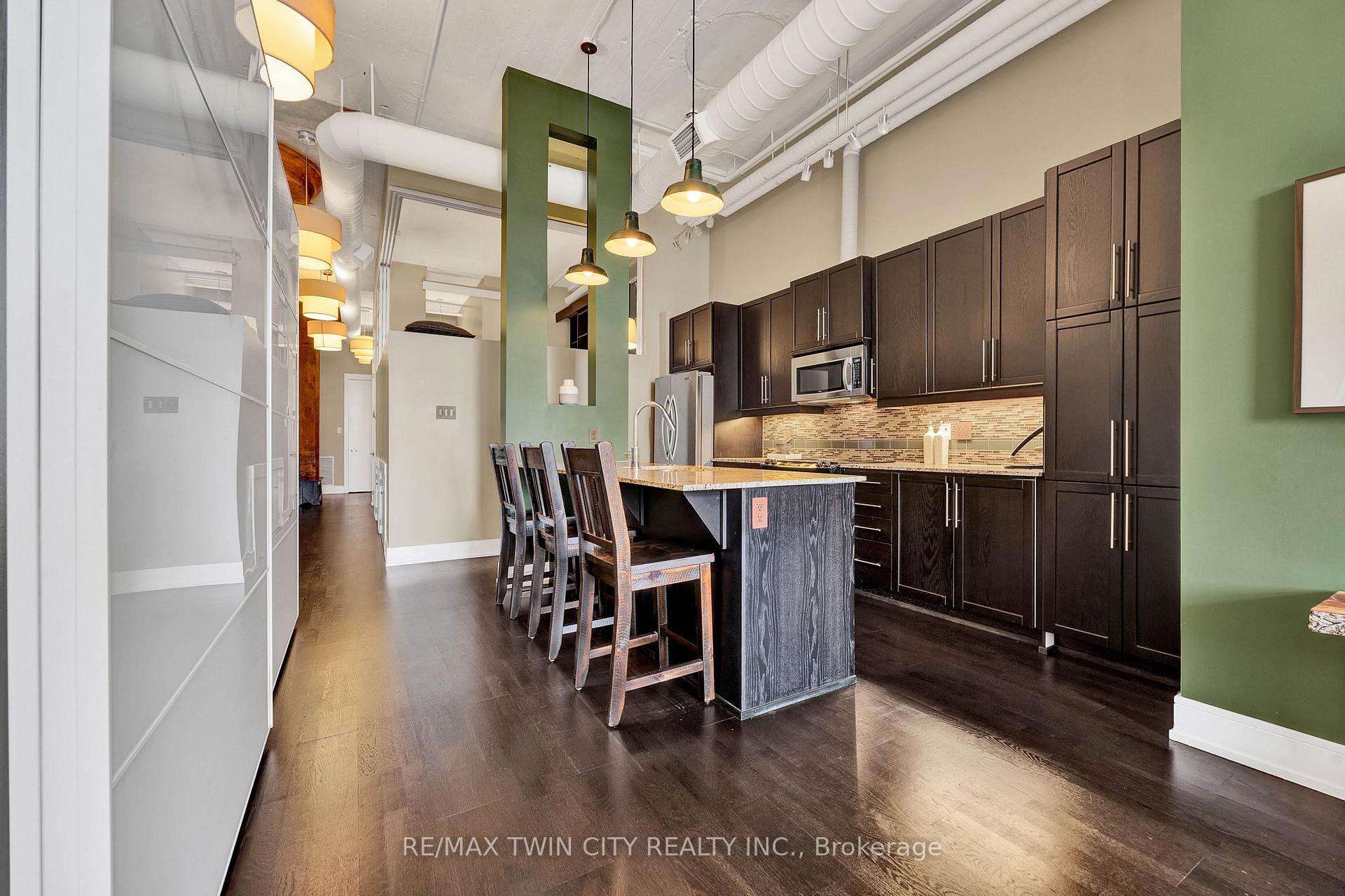 Photo 6 of Unit 423, 112 Benton Street, Kitchener — HOMEH
