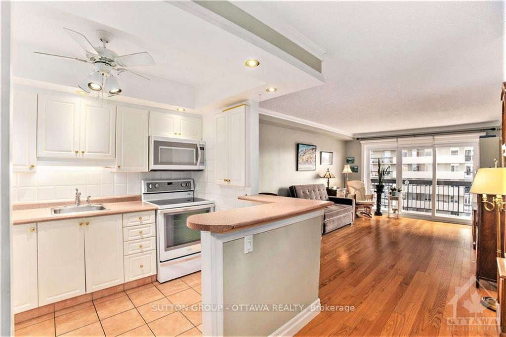 Photo 3 of Unit 905, 158A Mcarthur Avenue, Ottawa, Vanier — HOMEH
