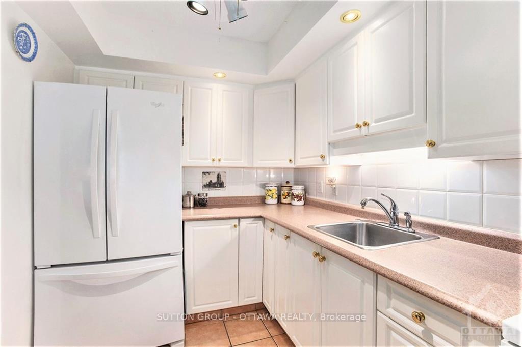 Photo 5 of Unit 905, 158A Mcarthur Avenue, Ottawa, Vanier — HOMEH