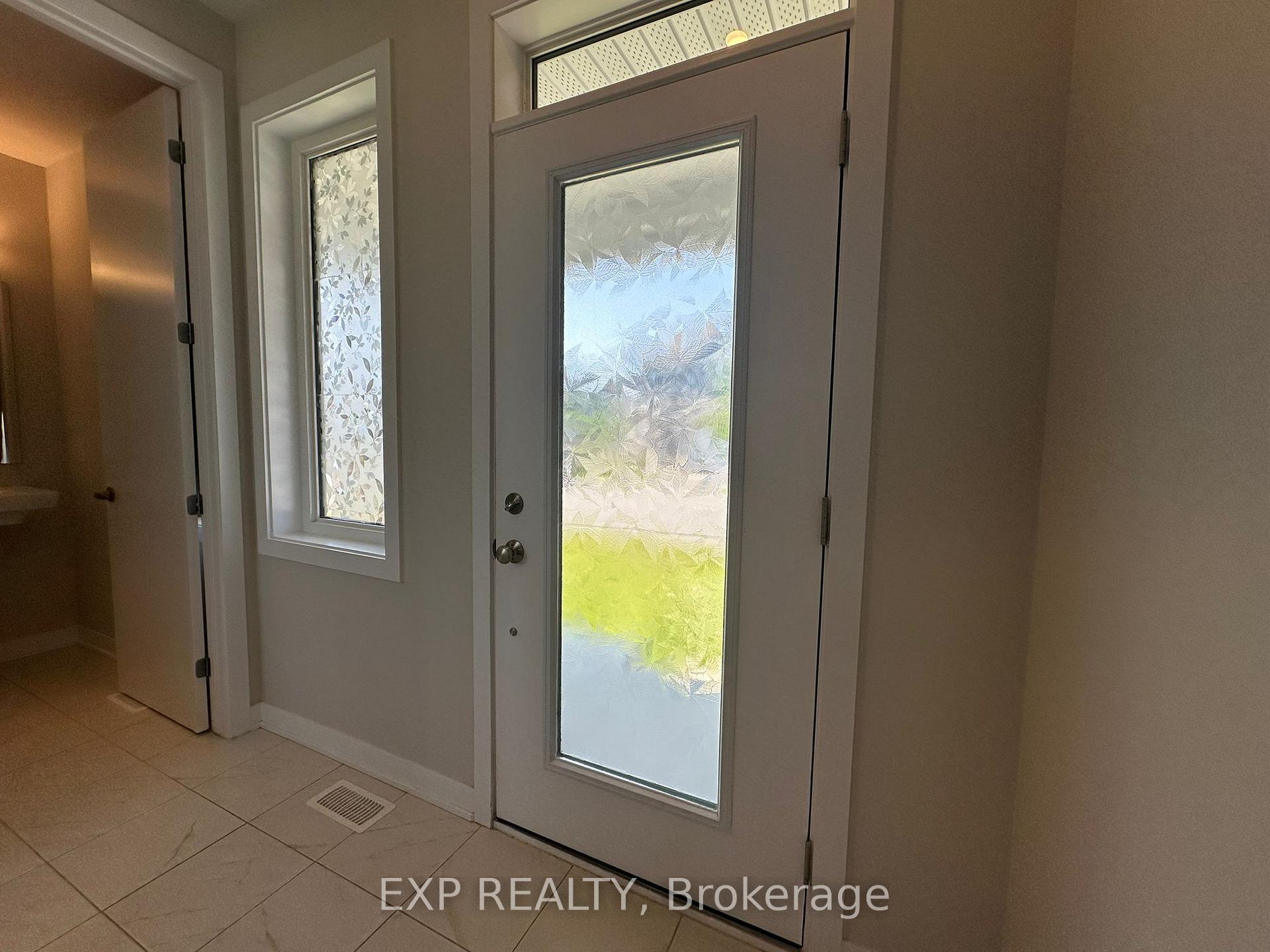 Photo 4 of 327 Canadensis Lane, Ottawa, Barrhaven - Half Moon Bay — HOMEH