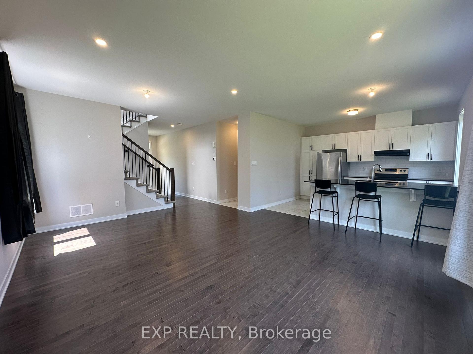Photo 11 of 327 Canadensis Lane, Ottawa, Barrhaven - Half Moon Bay — HOMEH