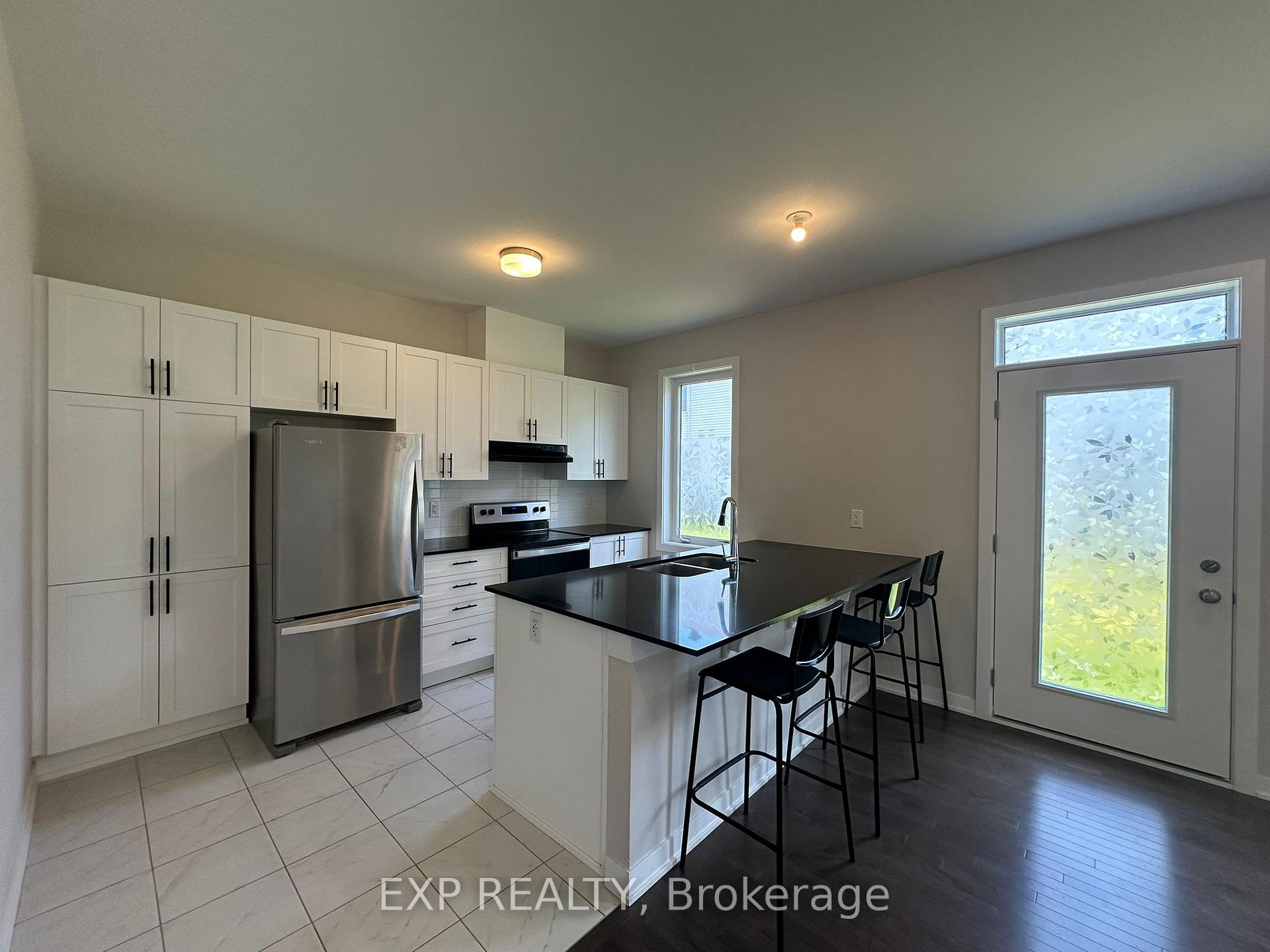 Photo 12 of 327 Canadensis Lane, Ottawa, Barrhaven - Half Moon Bay — HOMEH