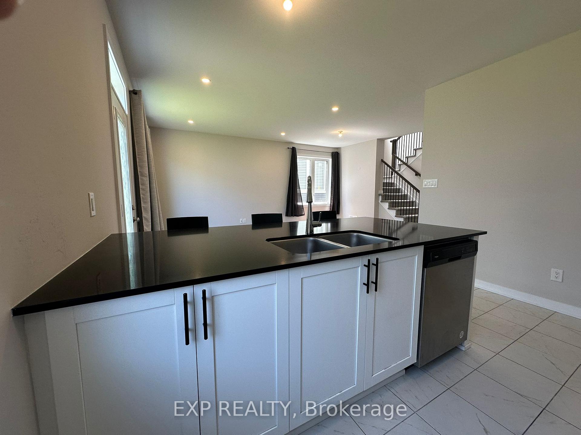 Photo 15 of 327 Canadensis Lane, Ottawa, Barrhaven - Half Moon Bay — HOMEH