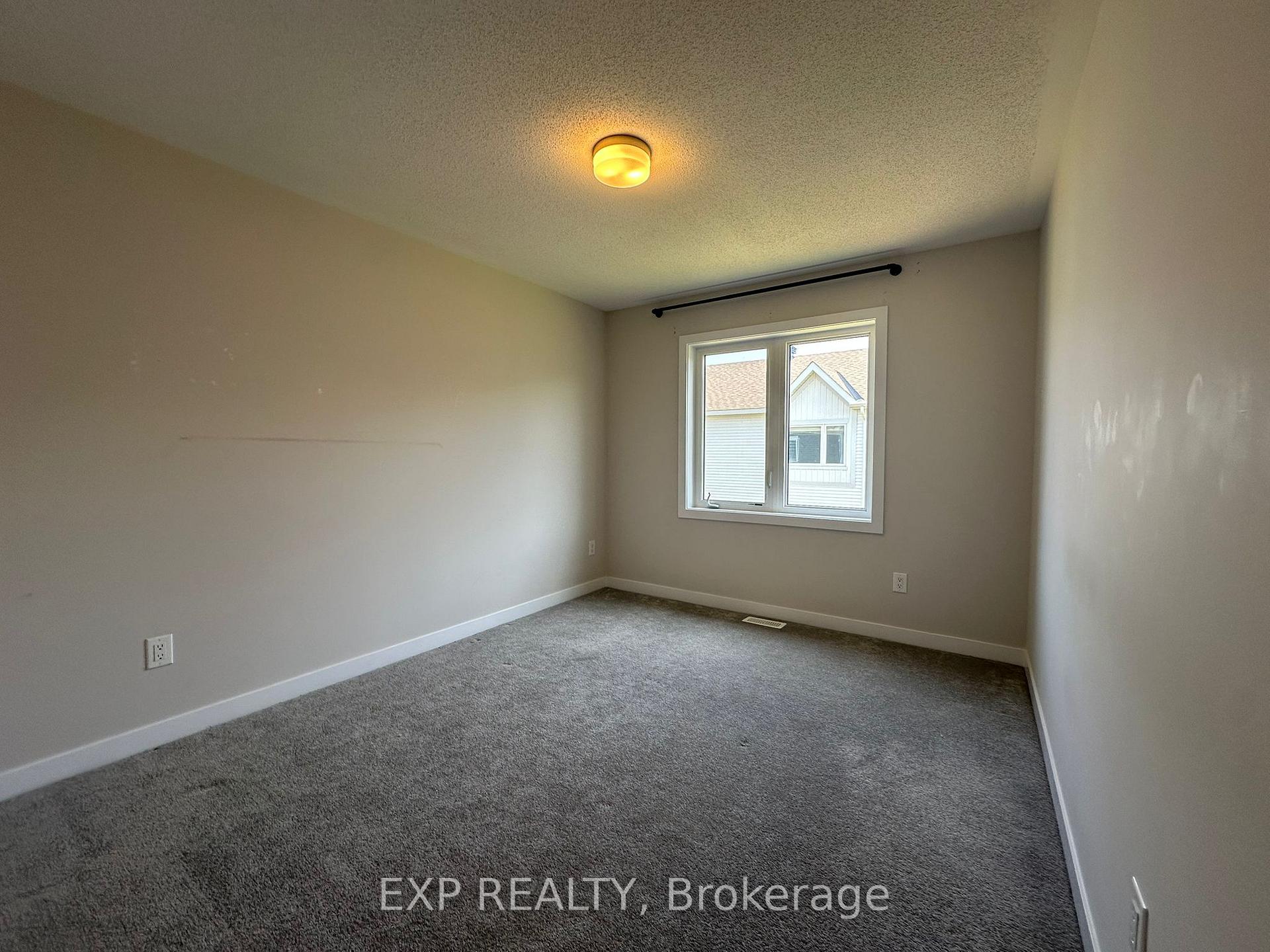 Photo 24 of 327 Canadensis Lane, Ottawa, Barrhaven - Half Moon Bay — HOMEH