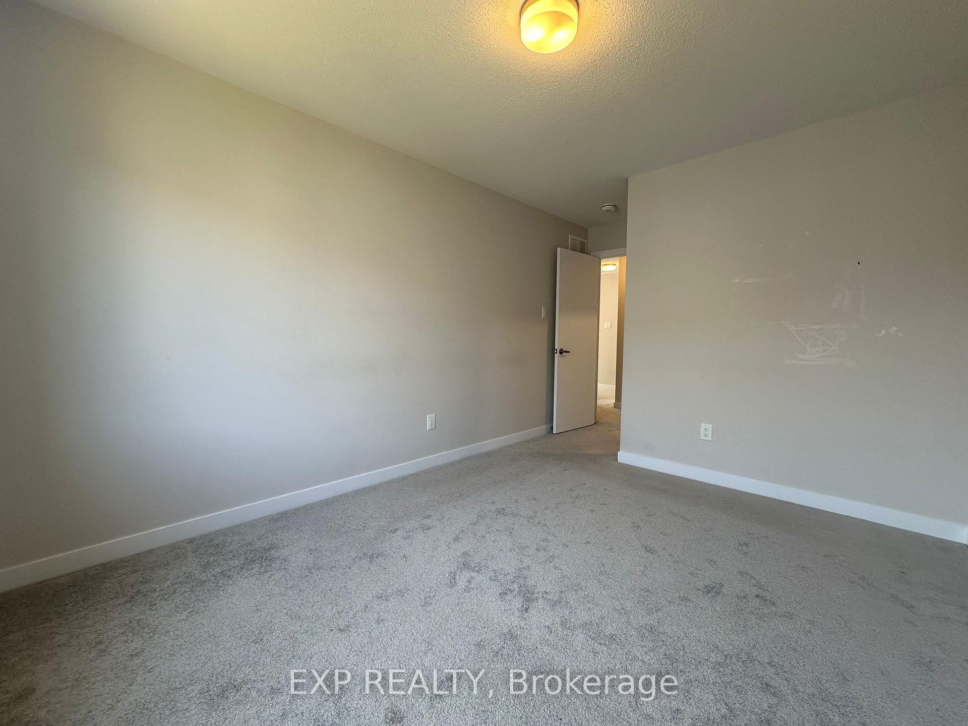 Photo 25 of 327 Canadensis Lane, Ottawa, Barrhaven - Half Moon Bay — HOMEH
