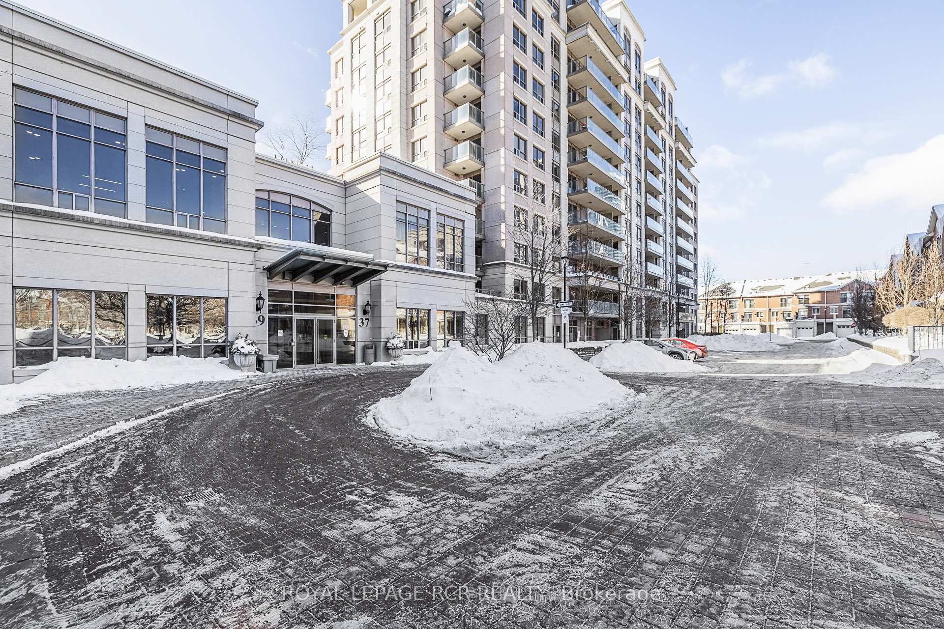 Photo 3 of Unit 515, 37 Galleria Parkway, Markham, Commerce Valley — HOMEH
