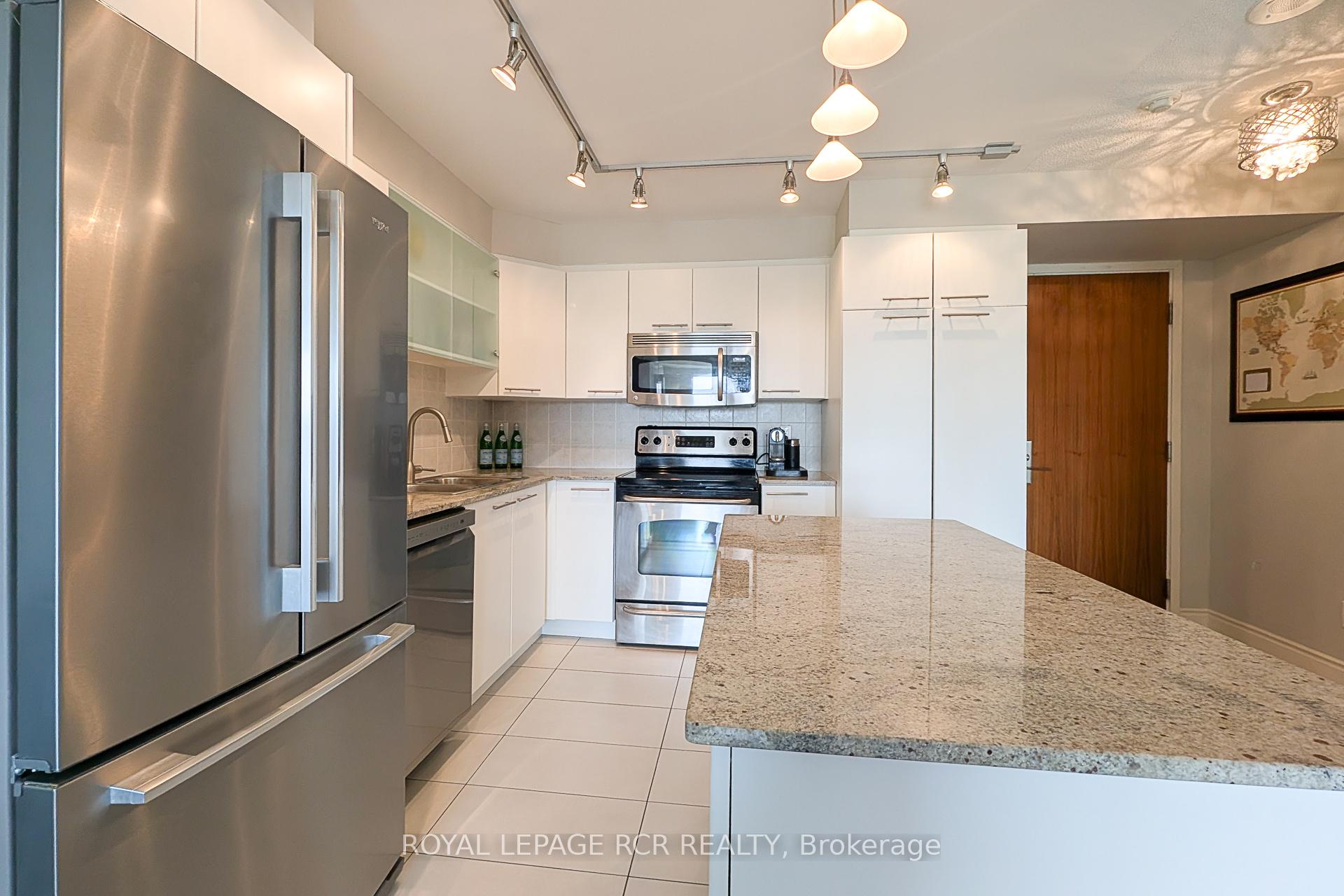 Photo 14 of Unit 515, 37 Galleria Parkway, Markham, Commerce Valley — HOMEH