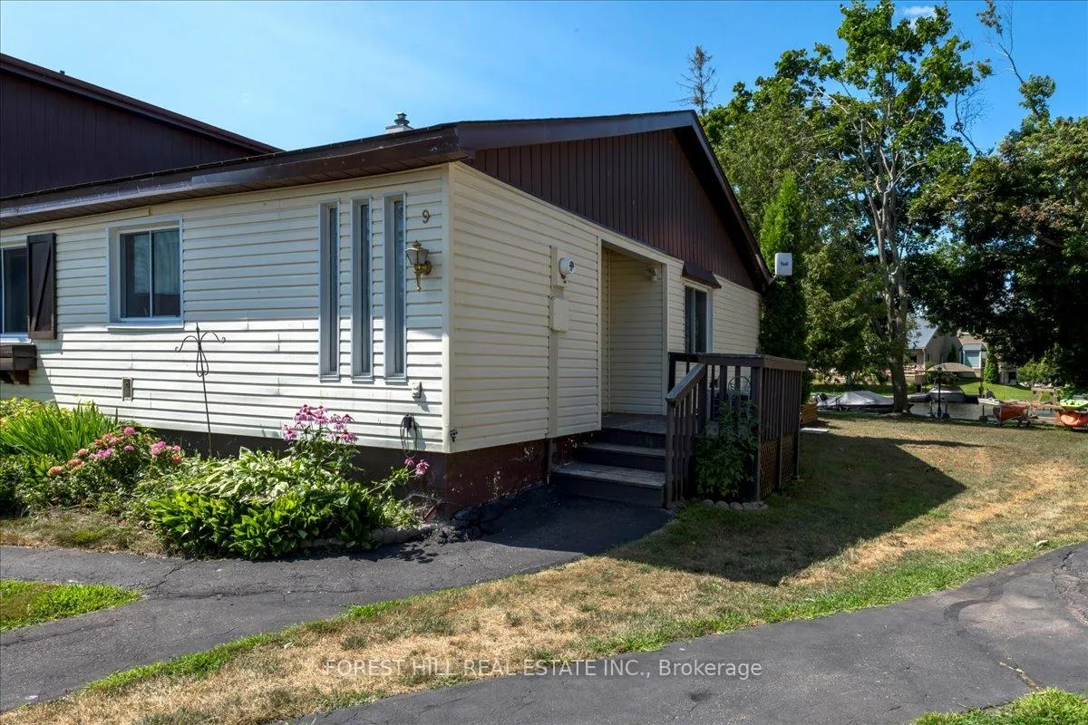 Front of Unit 9, 70 Laguna Parkway