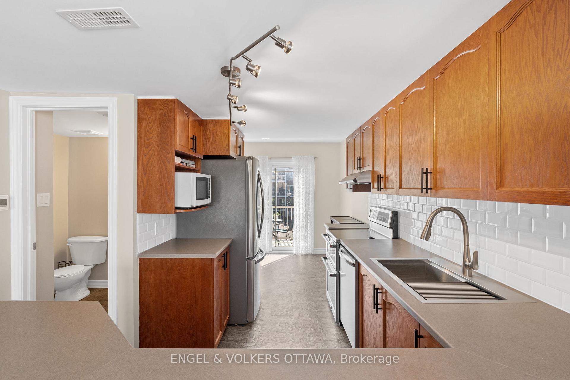 Photo 15 of 262 Paseo Private, Ottawa, Centrepointe — HOMEH