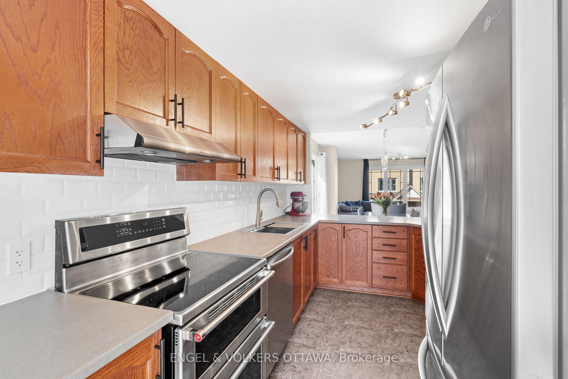 Photo 19 of 262 Paseo Private, Ottawa, Centrepointe — HOMEH